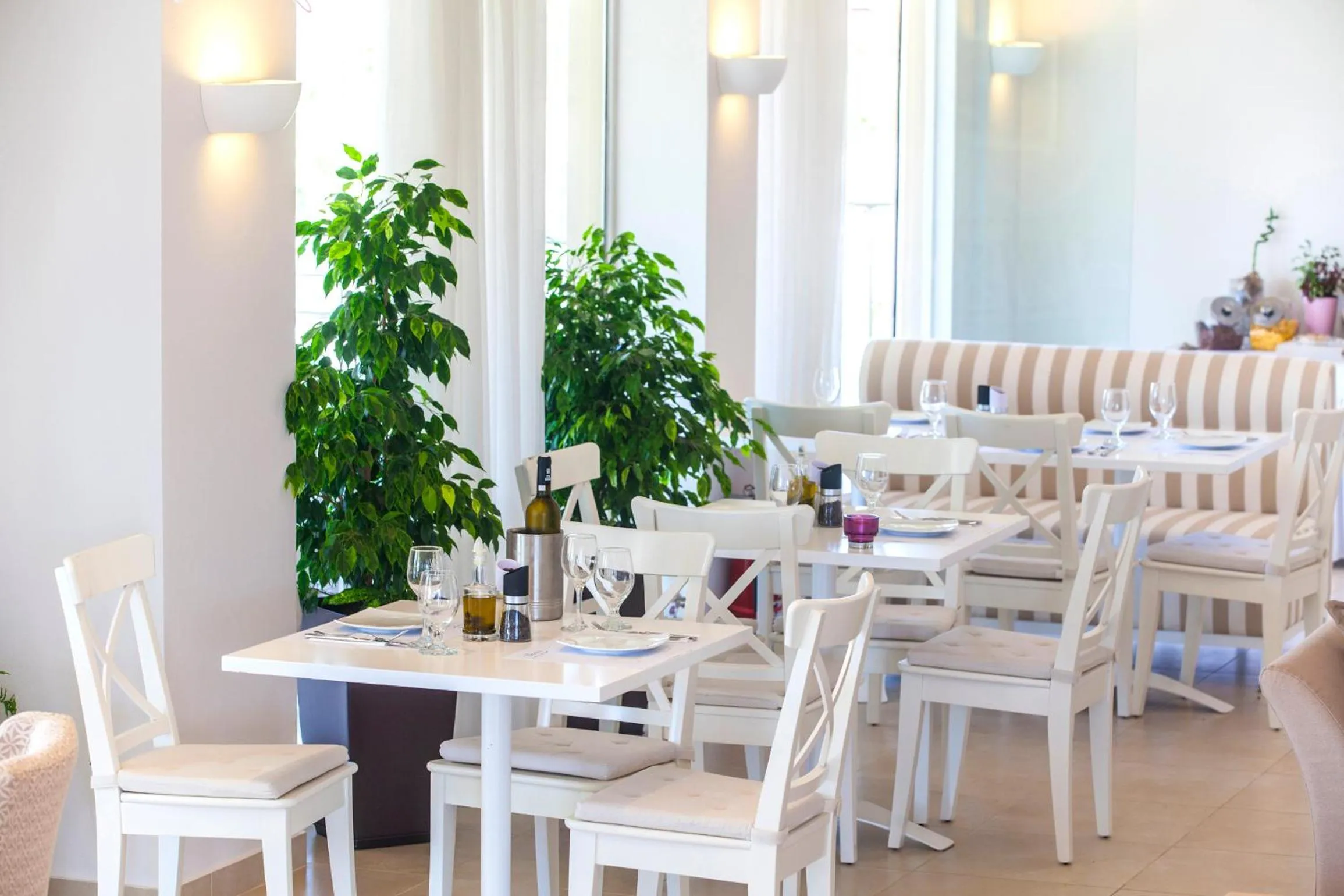 Restaurant/places to eat in Aktaia Boutique Hotel