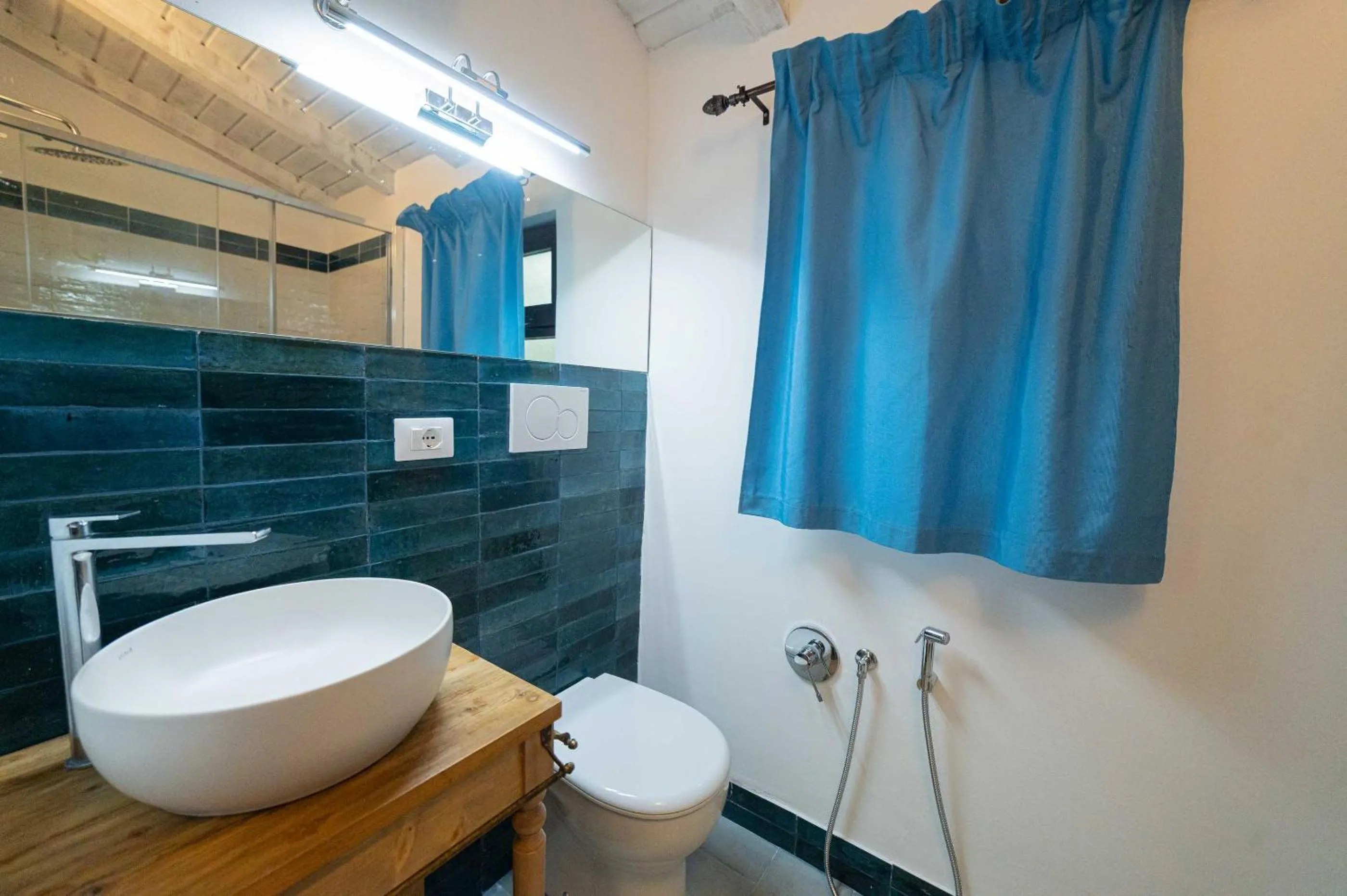 Bathroom in Etna Botanic Garden