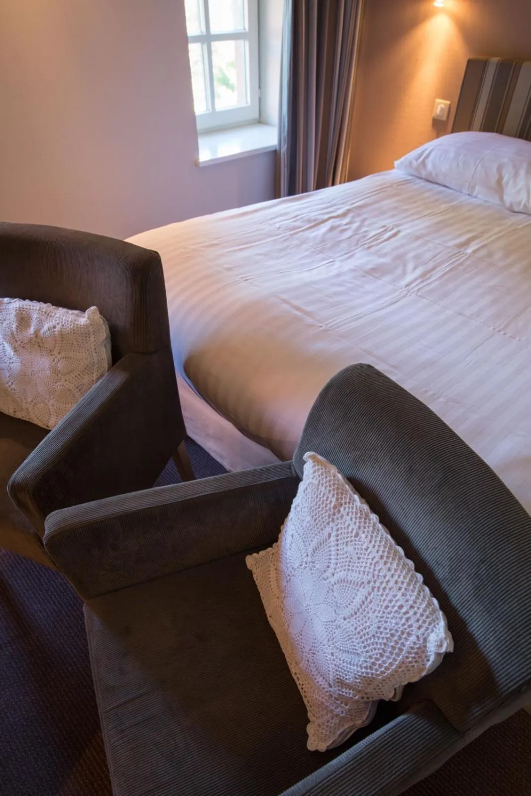 Bed in Hôtel Restaurant Les Alisiers