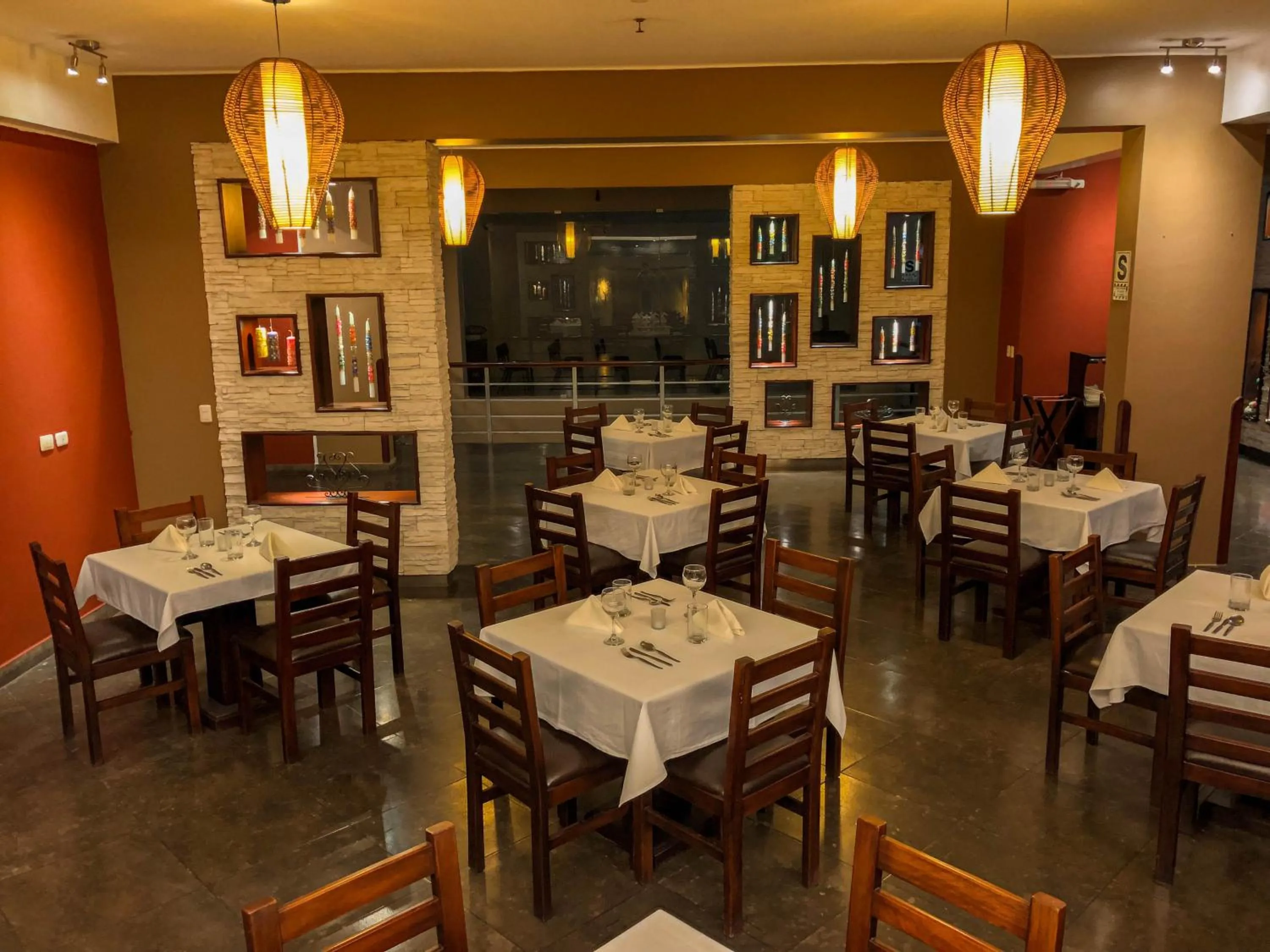 Restaurant/places to eat in APU MOUNTAIN LODGE CUSCO