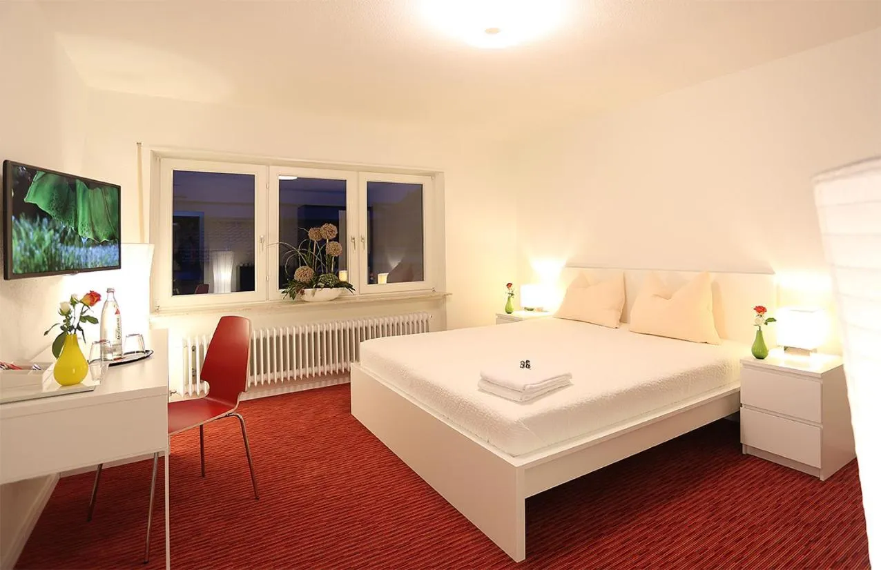 Night, Bed in Mille Stelle Hotel