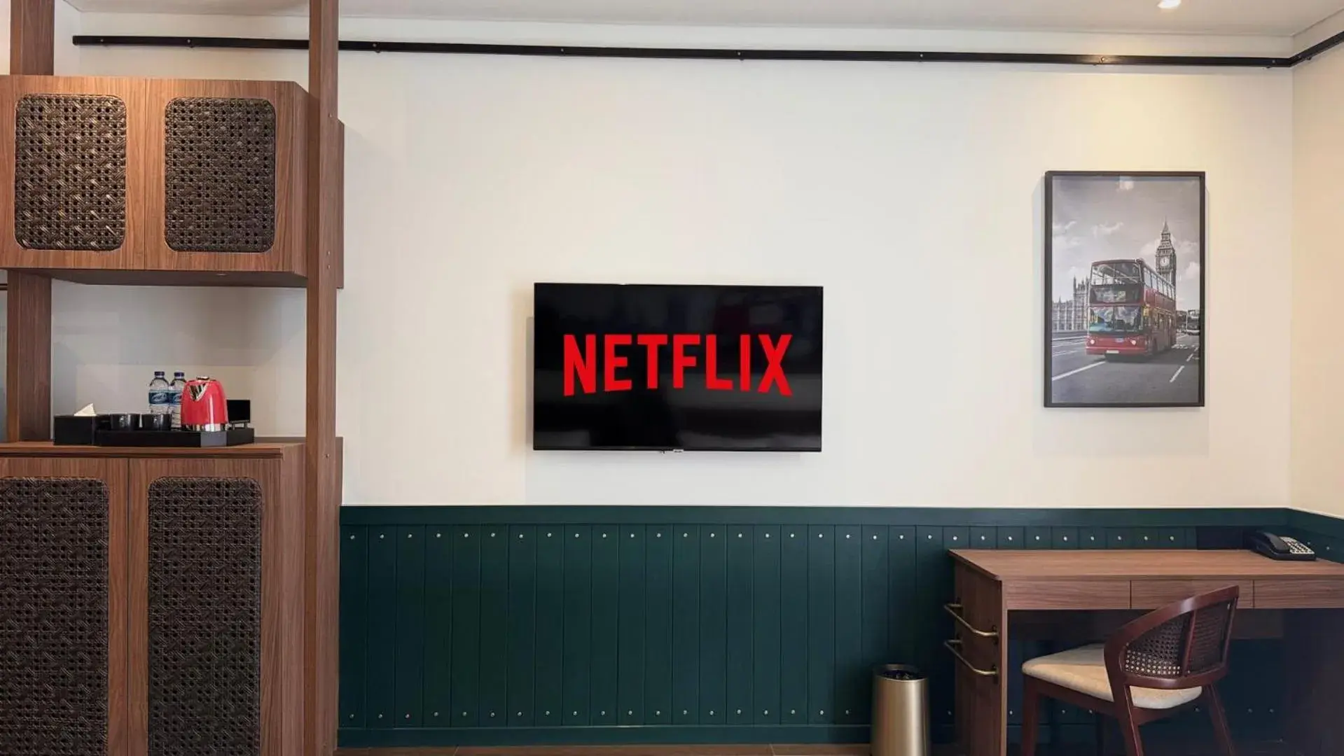 Family Room in Ashley Tugu Tani Menteng Family Room in Ashley Tugu Tani Menteng