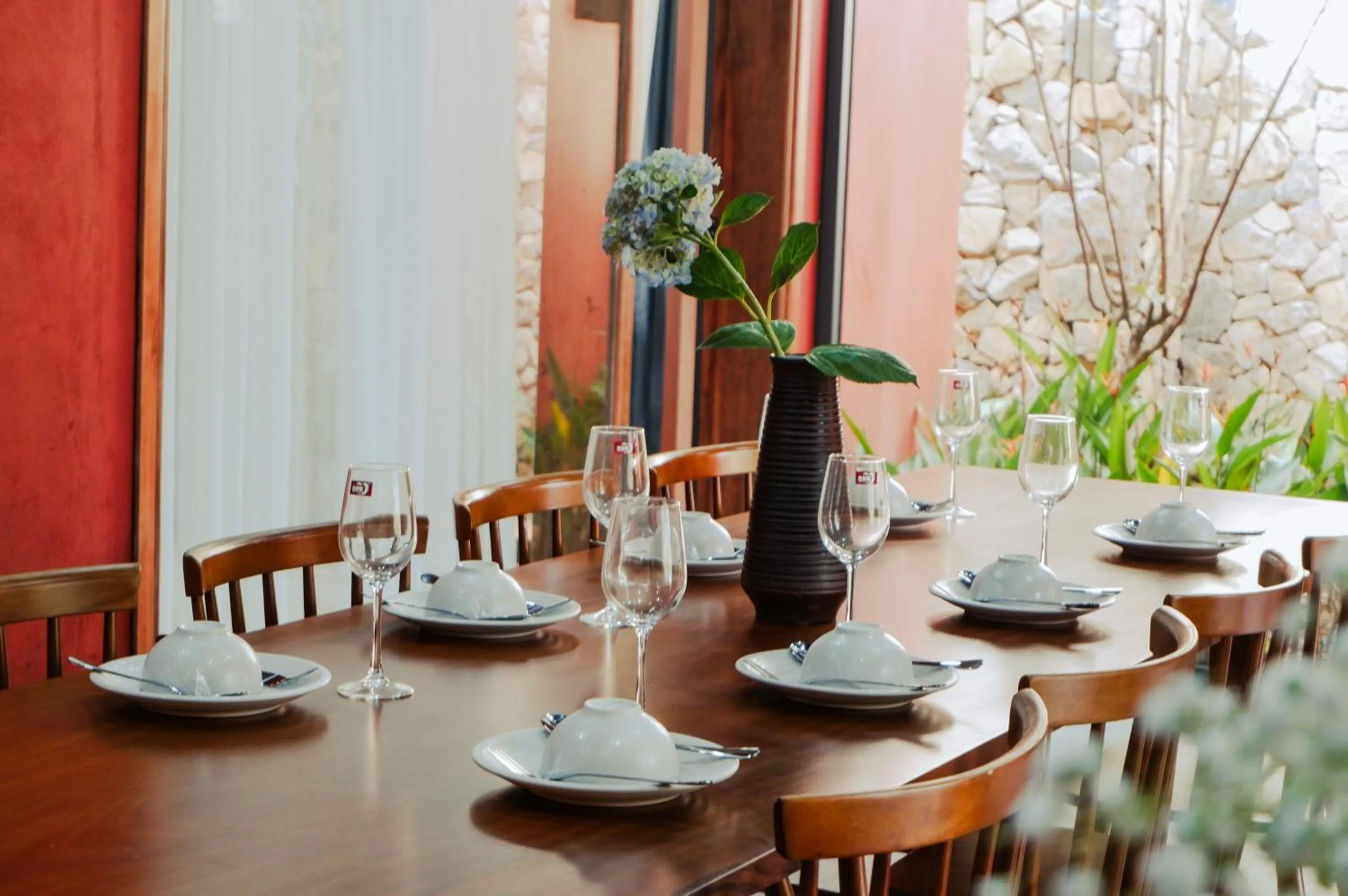 Dining area in TRUONG PHU HOUSE - HOTEL & APARTMENT