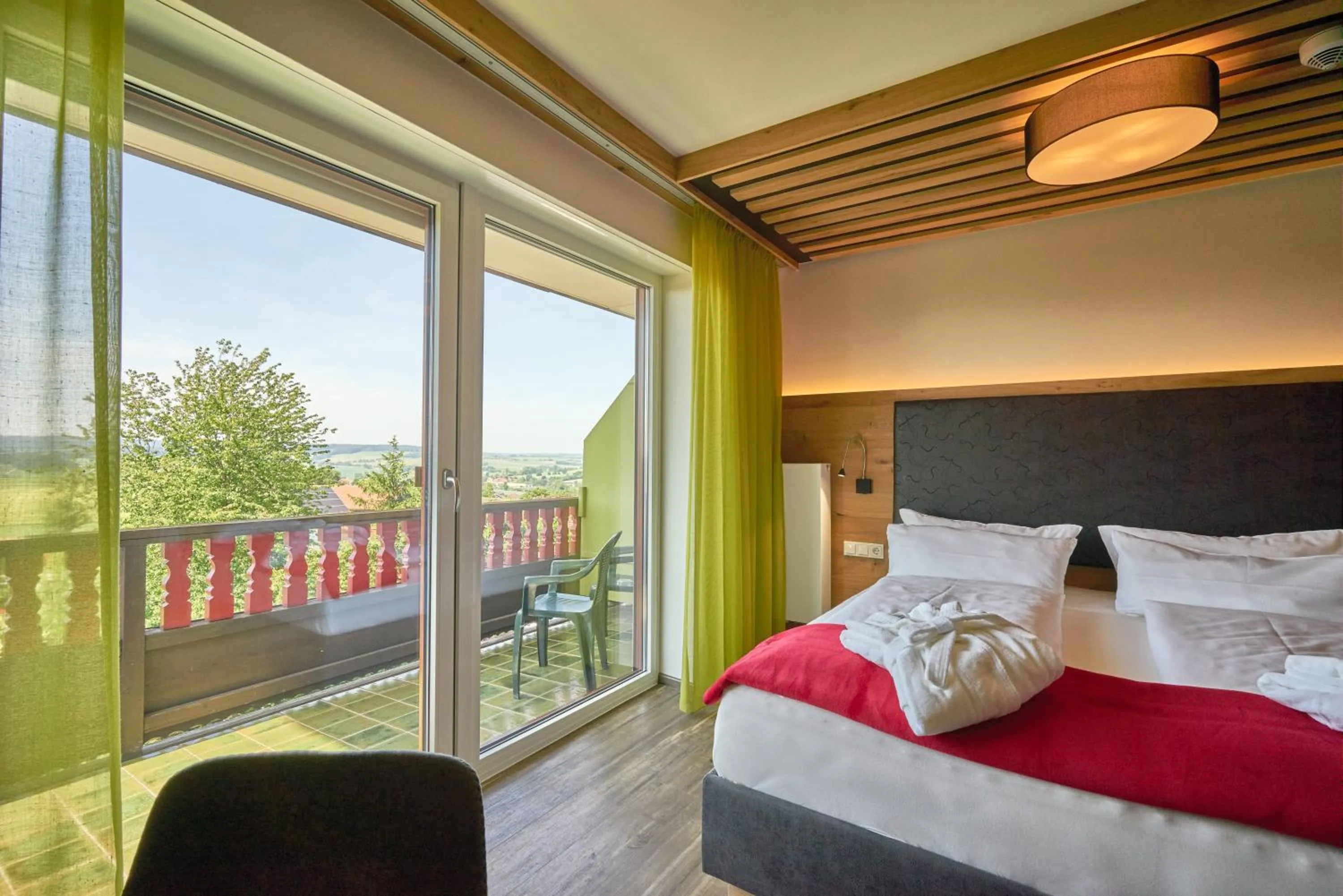 Balcony/Terrace, Bed in Wellnesshotel Zum Koch