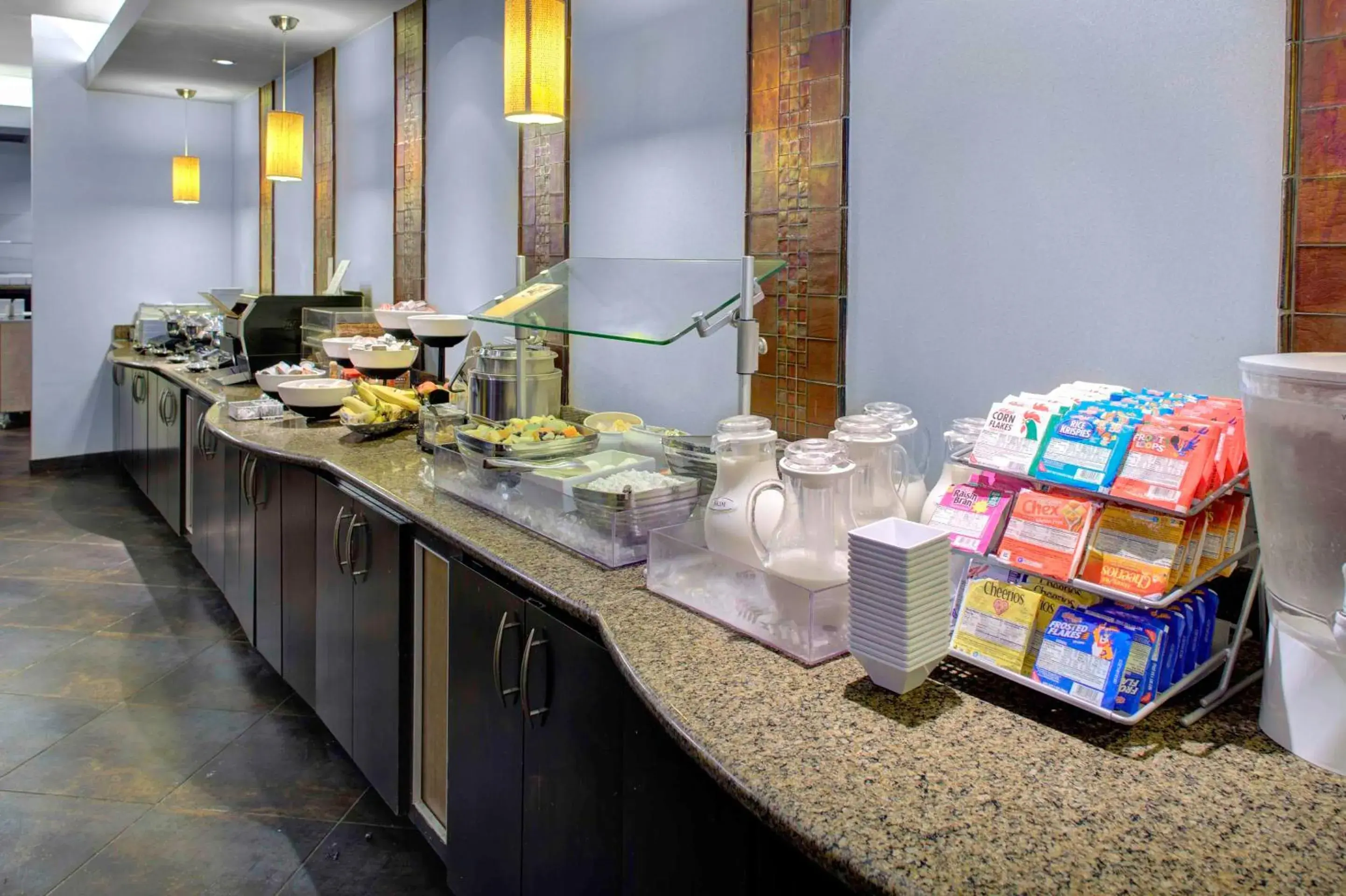 Breakfast in HYATT House Shelton Breakfast in HYATT House Shelton