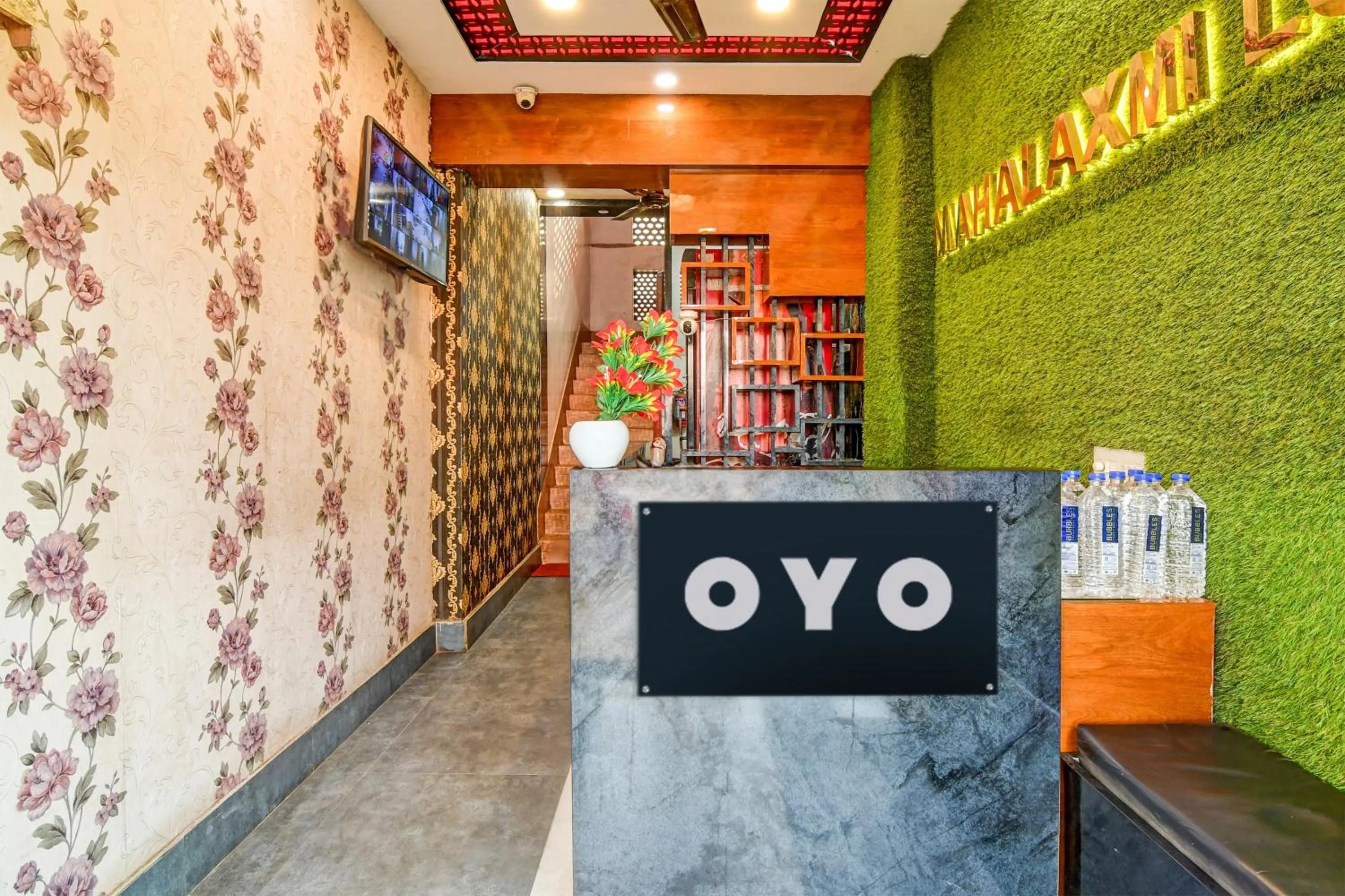 Lobby or reception in Hotel O Mahalaxmi lodge