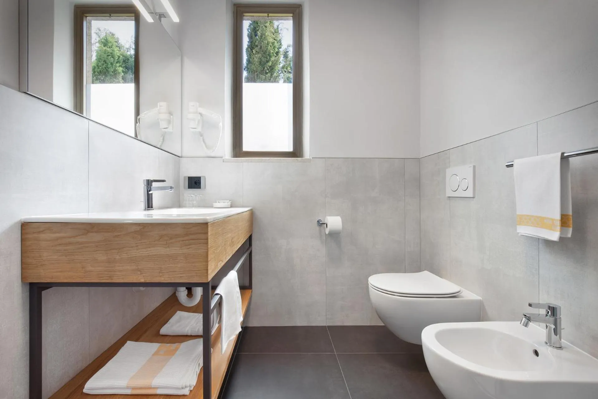 Bathroom in Hotel Gabbiano - Garda Lake Collection