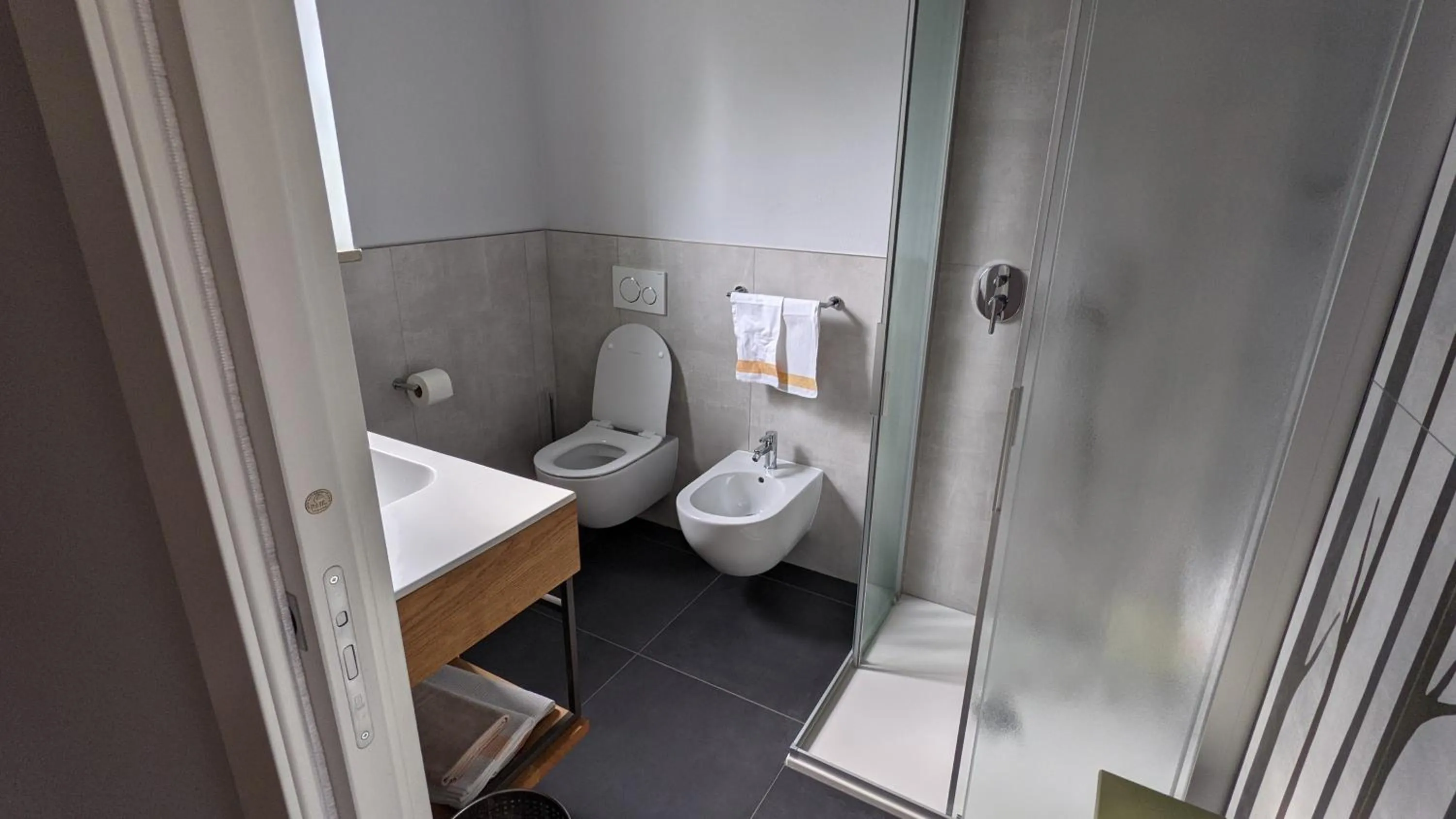 Bathroom in Hotel Gabbiano - Garda Lake Collection