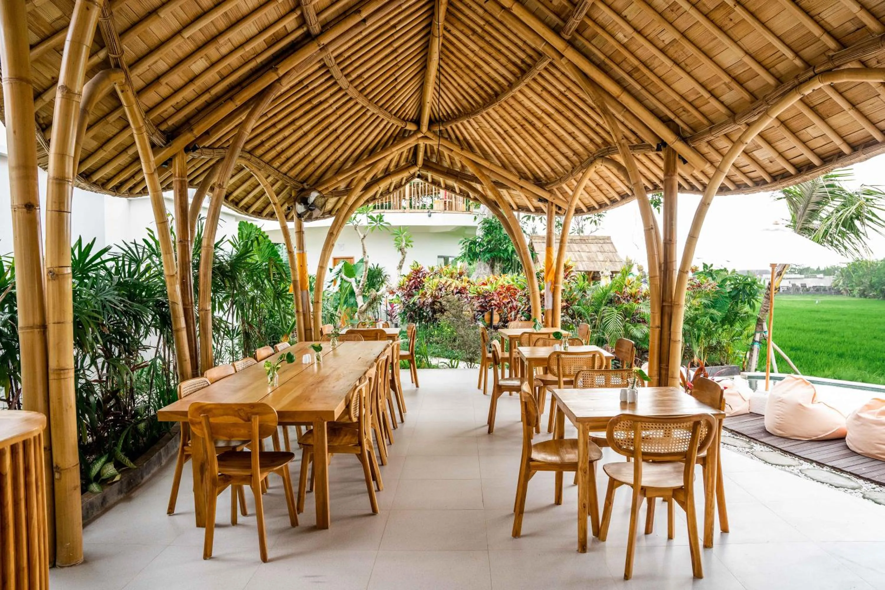 Restaurant/places to eat in Shanti Boutique Retreat