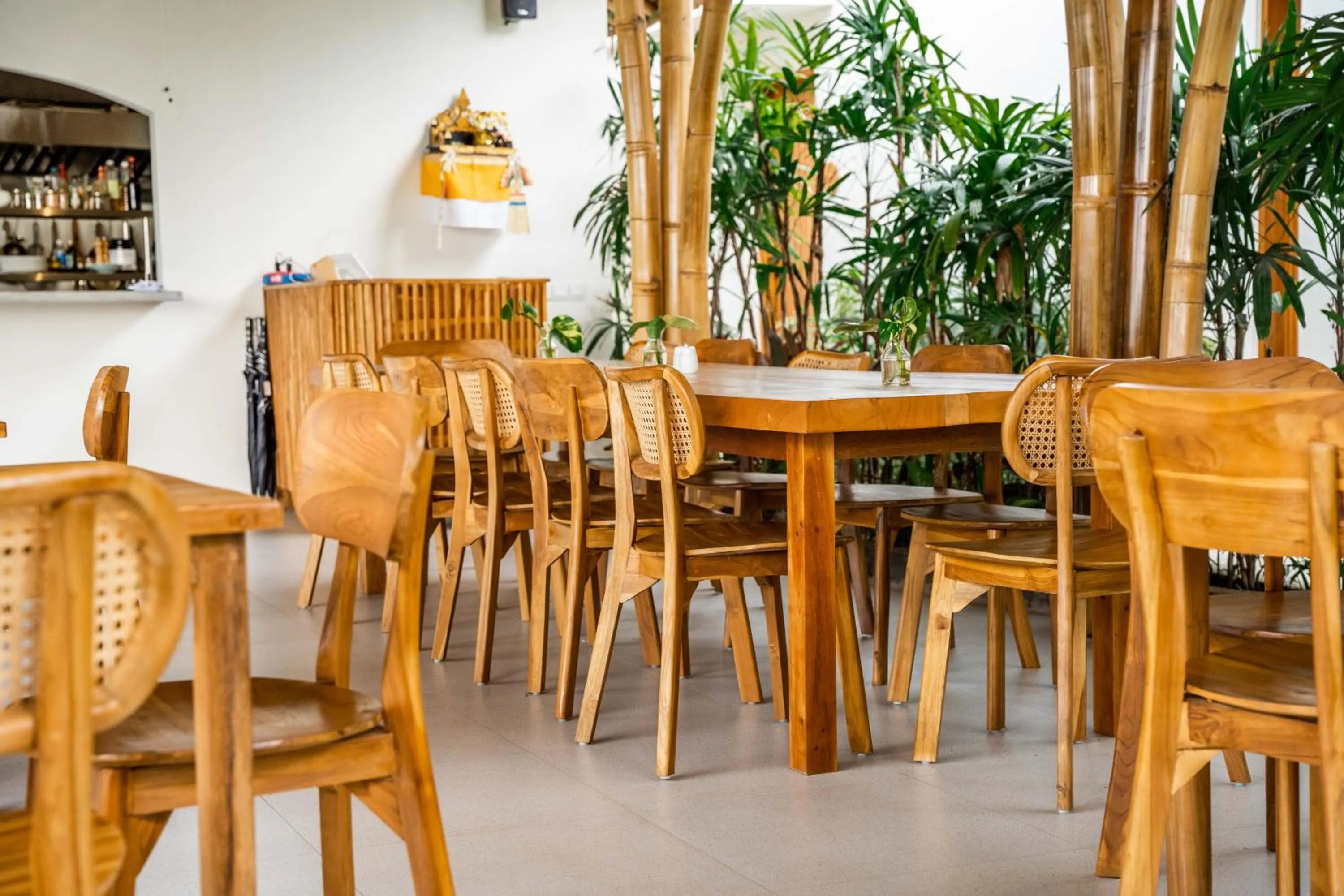 Restaurant/places to eat in Shanti Boutique Retreat