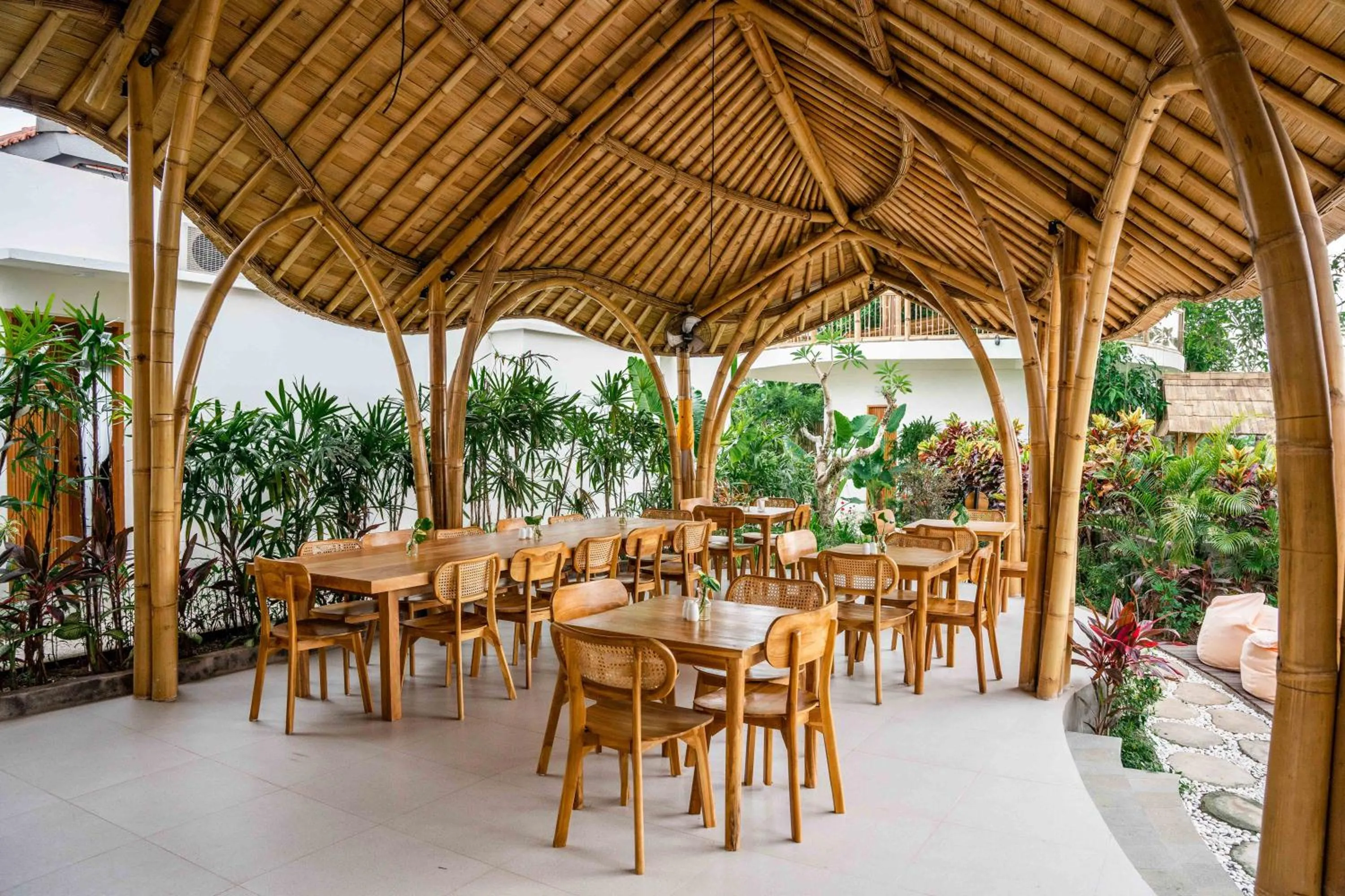 Restaurant/places to eat in Shanti Boutique Retreat