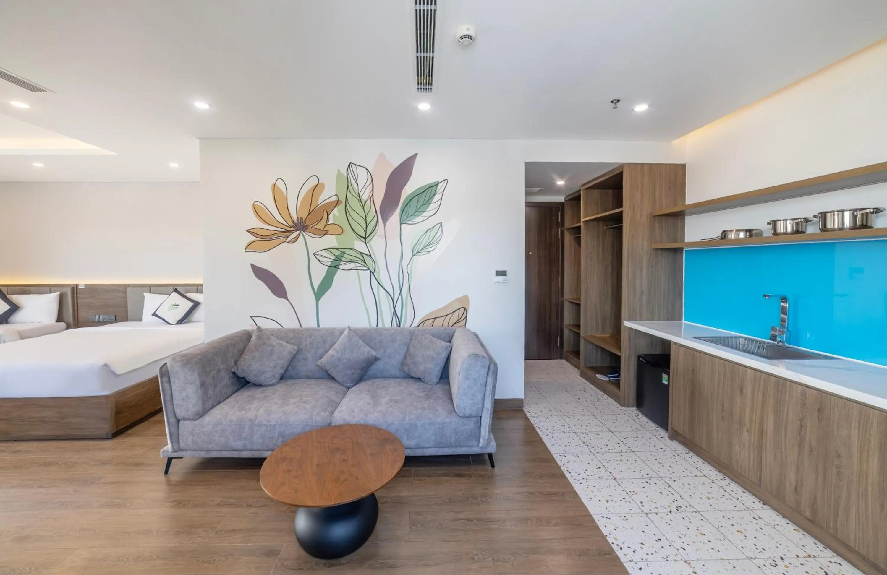 Living room, Bed in Green LP Hotel & Apartment