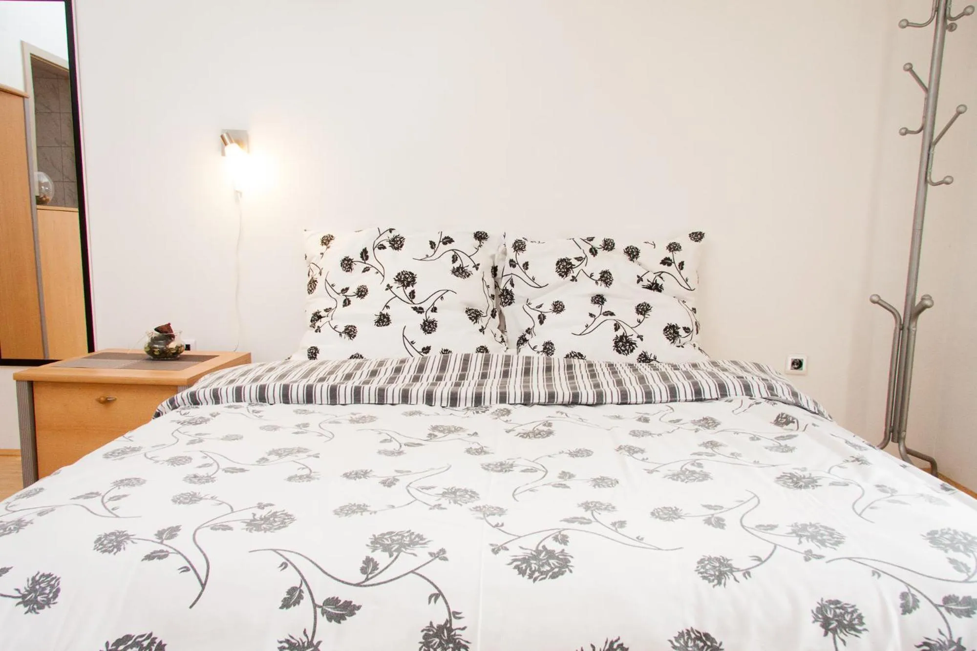 Bed in Rooms Garden Zagreb Airport