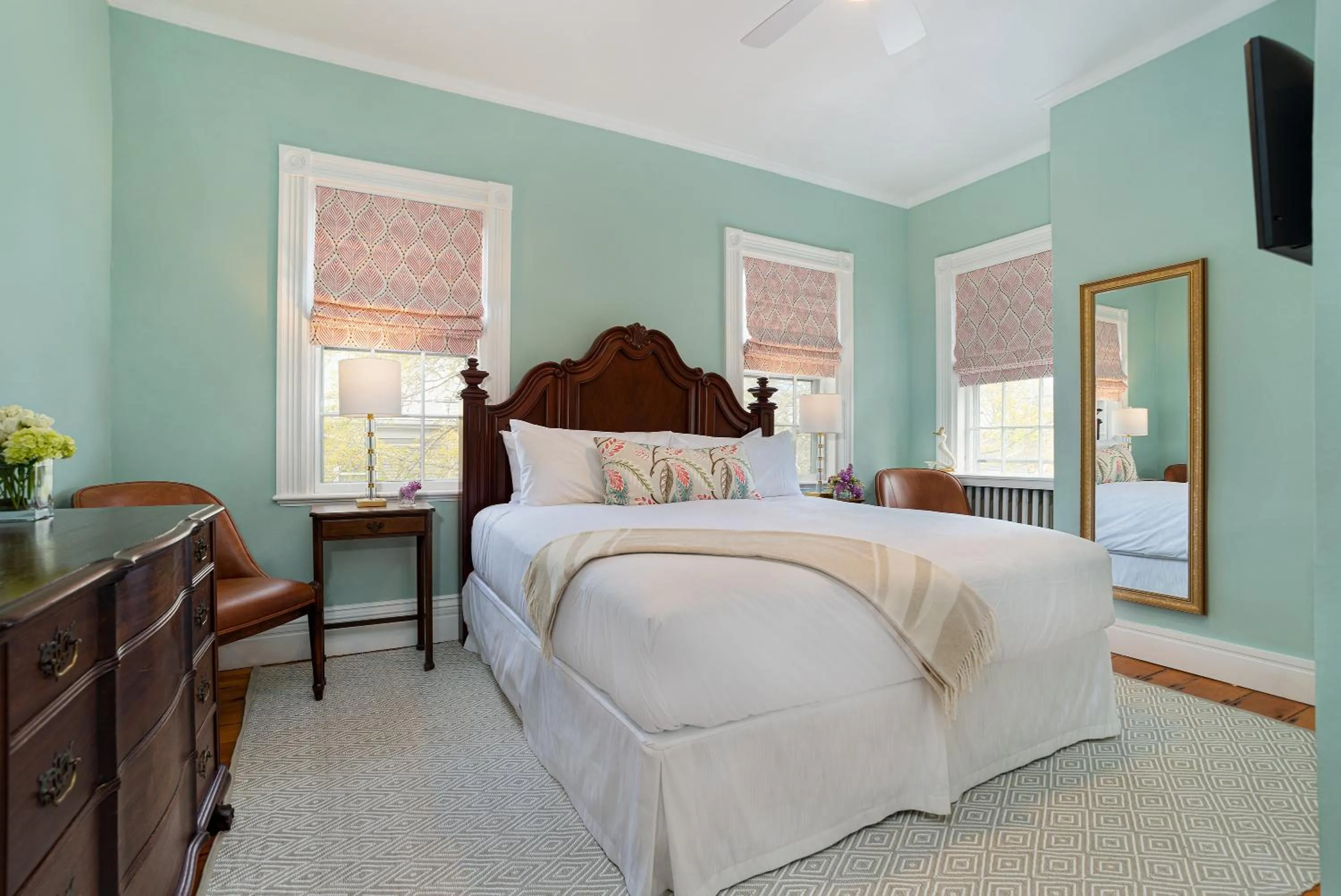 Bathroom, Bed in Nantucket Resort Collection