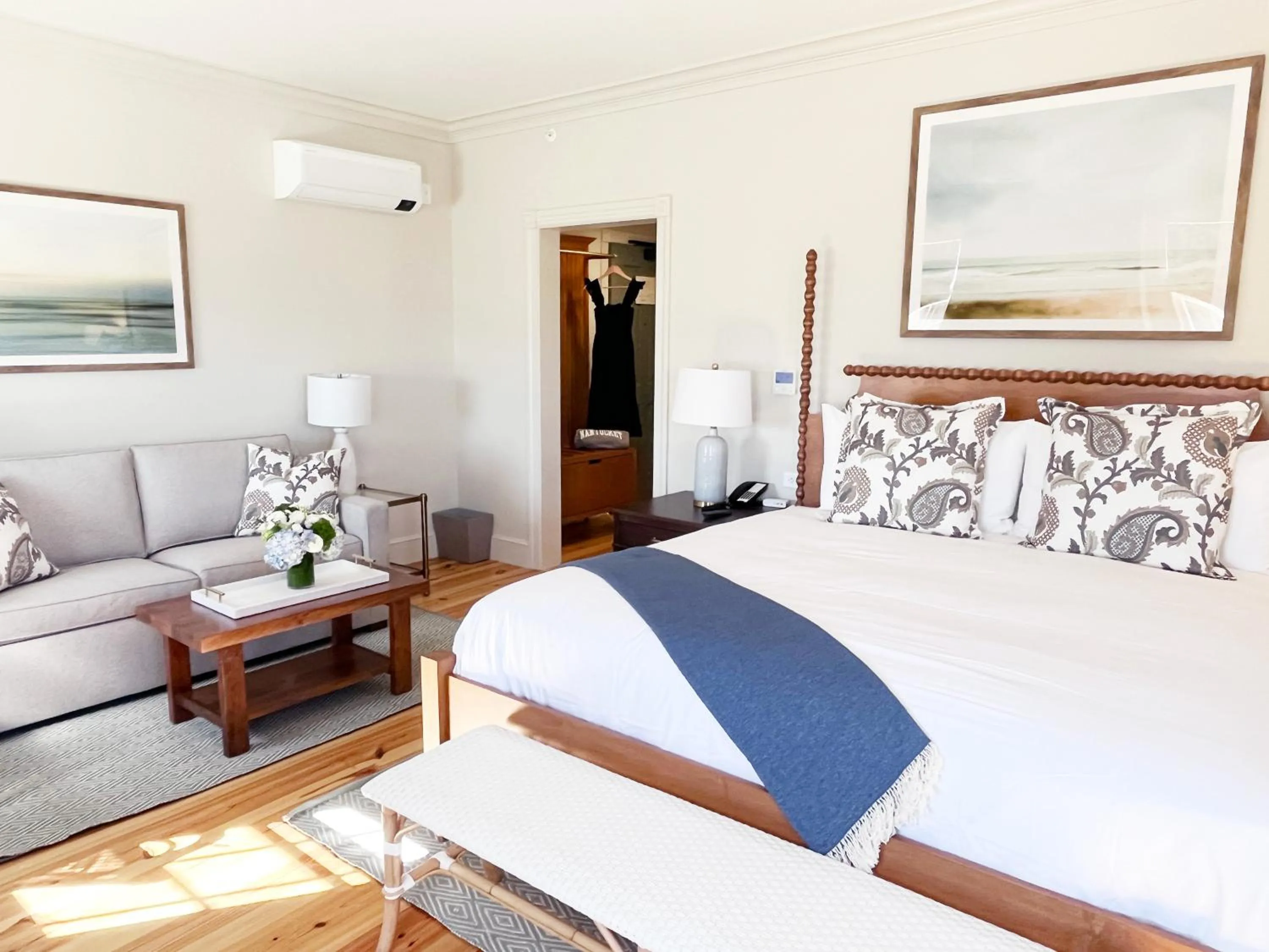 Photo of the whole room, Bed in Nantucket Resort Collection