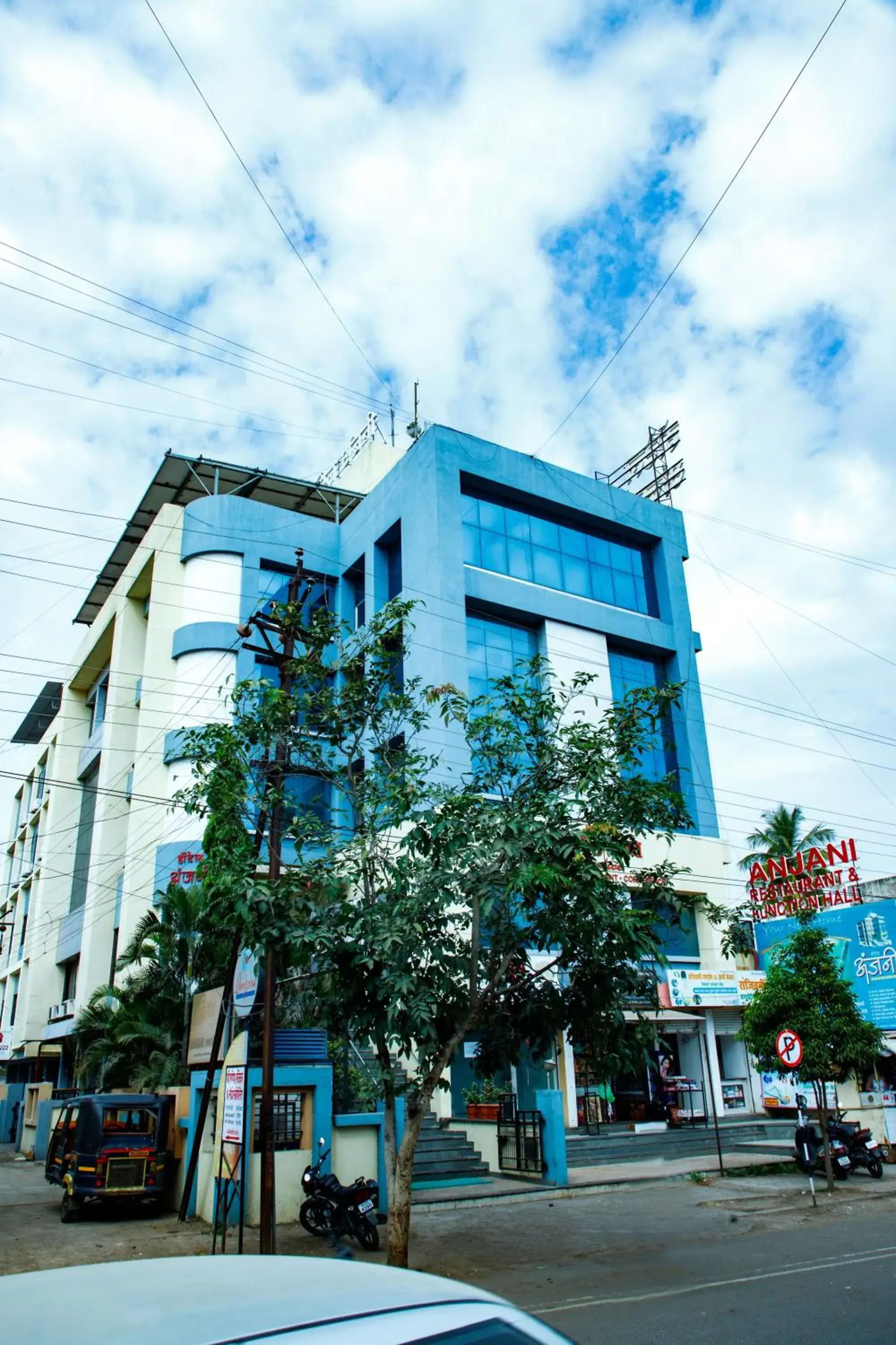 Facade/entrance in Hotel Anjani Facade/entrance in Hotel Anjani