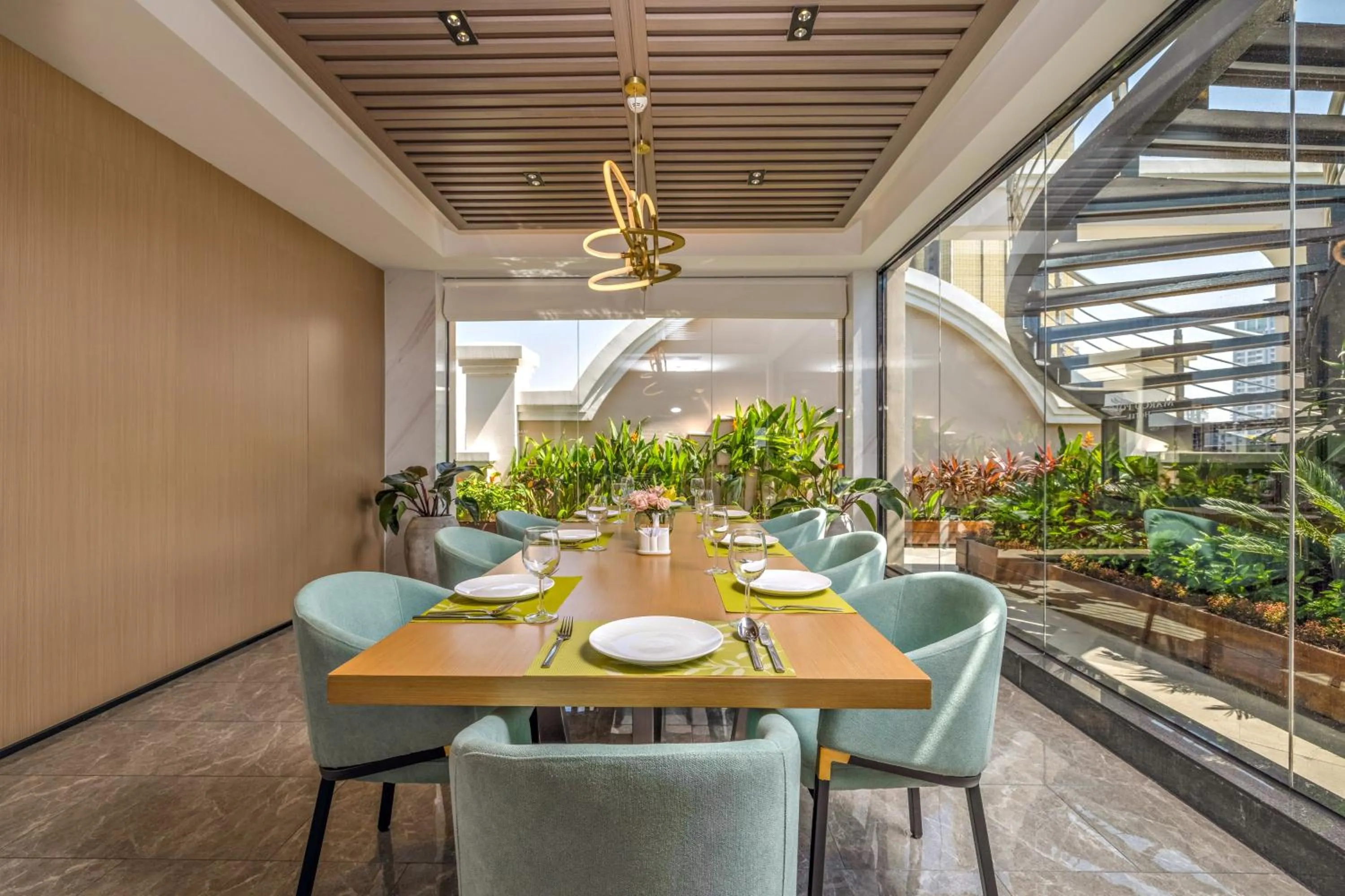 Restaurant/places to eat in Maxx Phnom Penh Downtown By H World