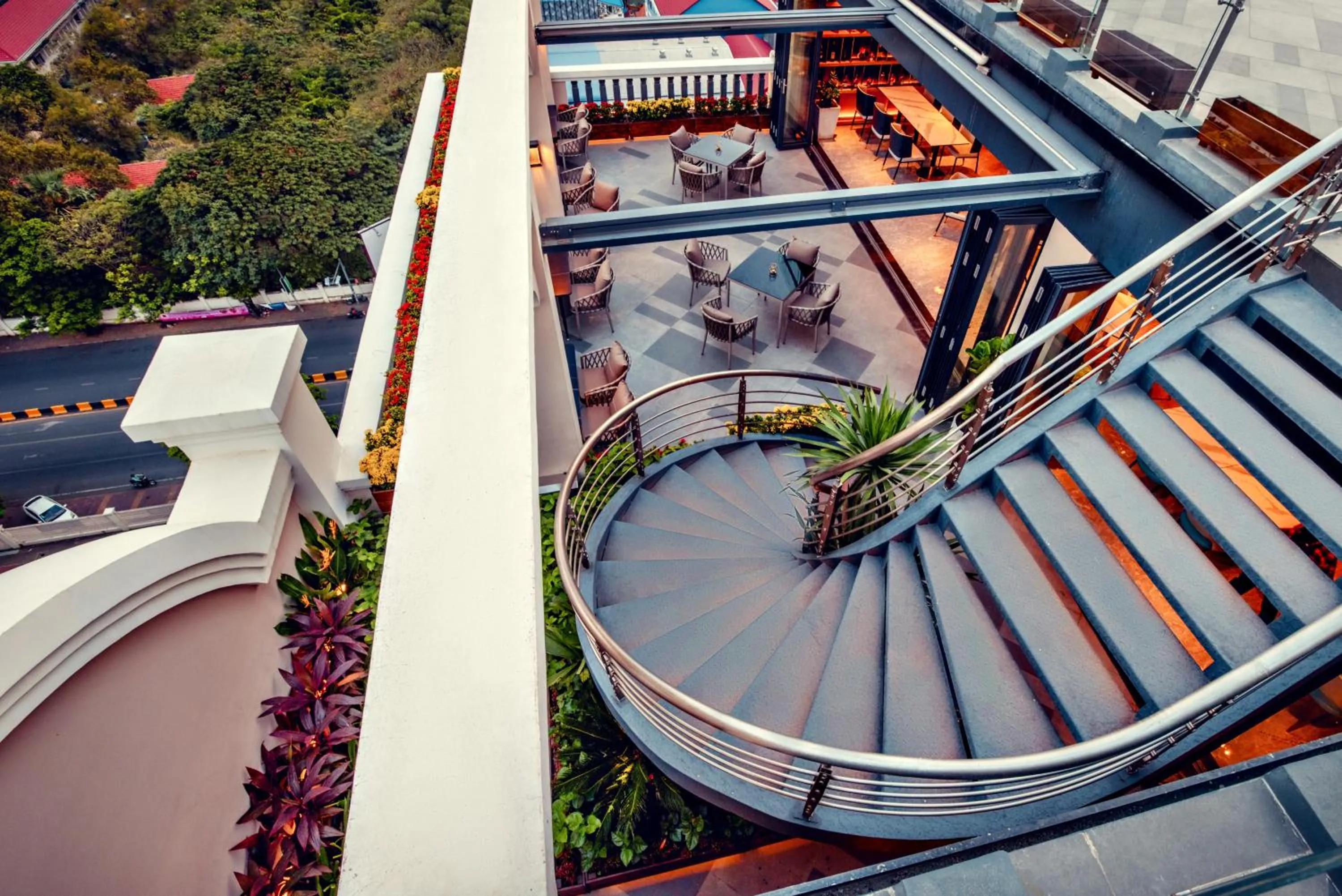 Restaurant/places to eat in Maxx Phnom Penh Downtown By H World