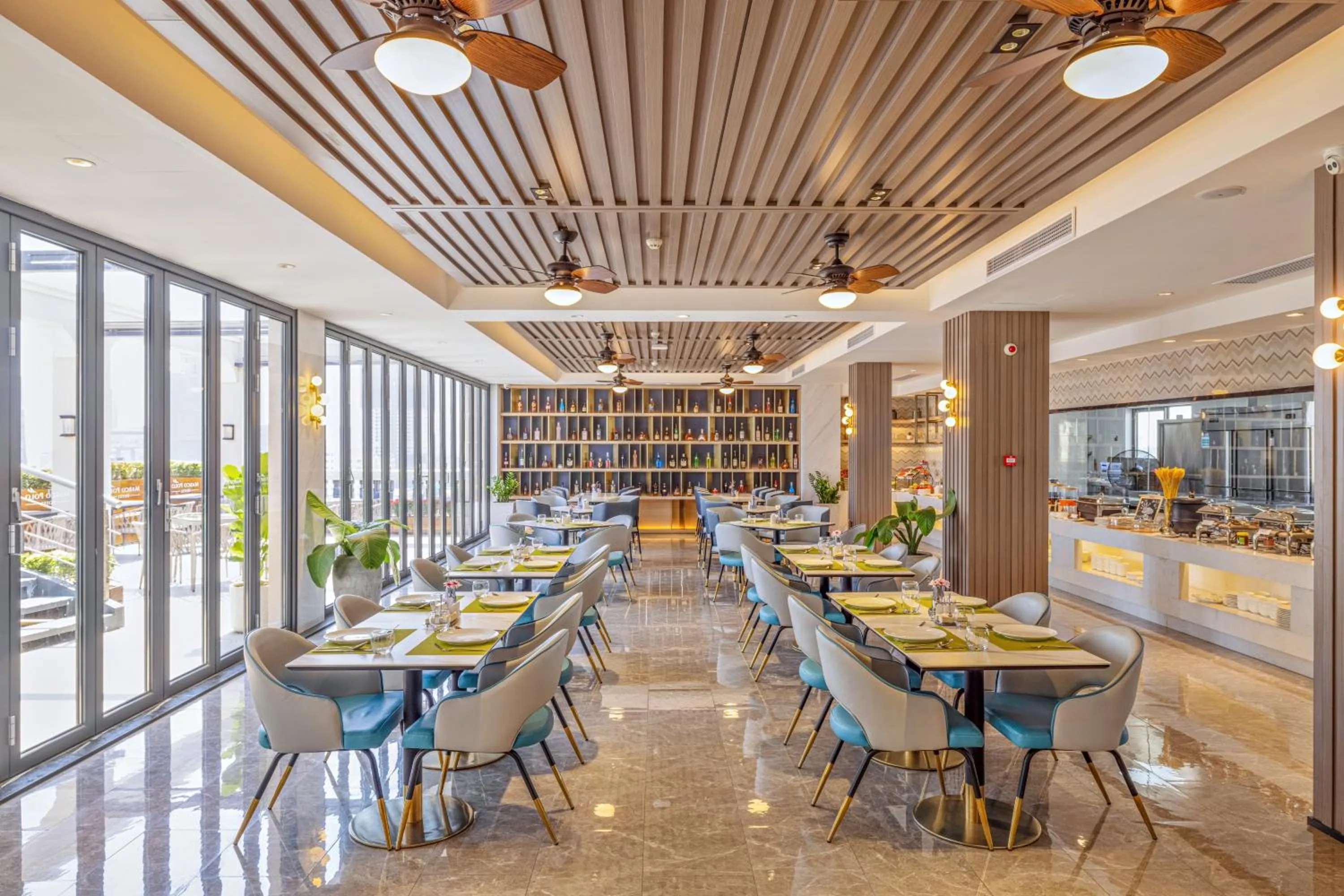 Restaurant/places to eat in Maxx Phnom Penh Downtown By H World