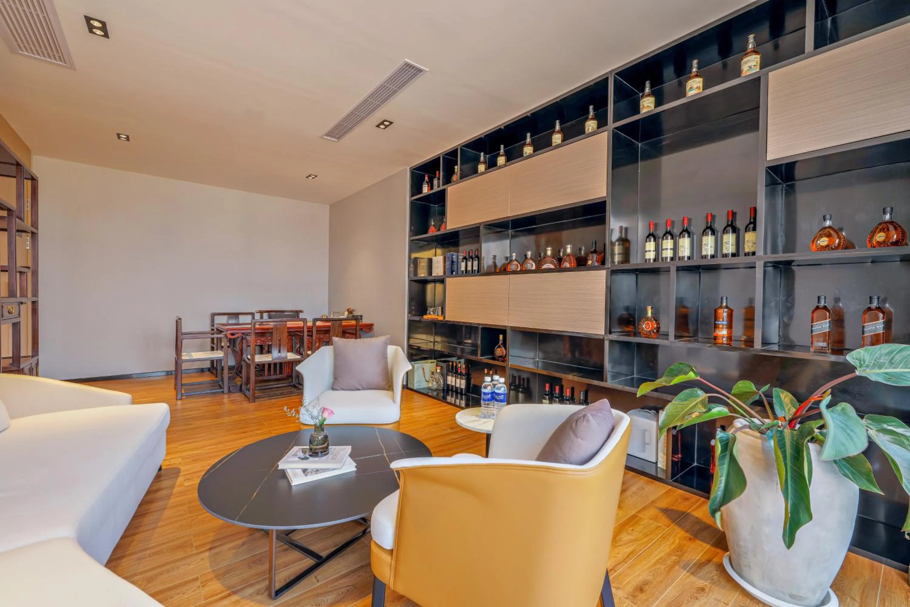 VIP in Maxx Phnom Penh Downtown By H World