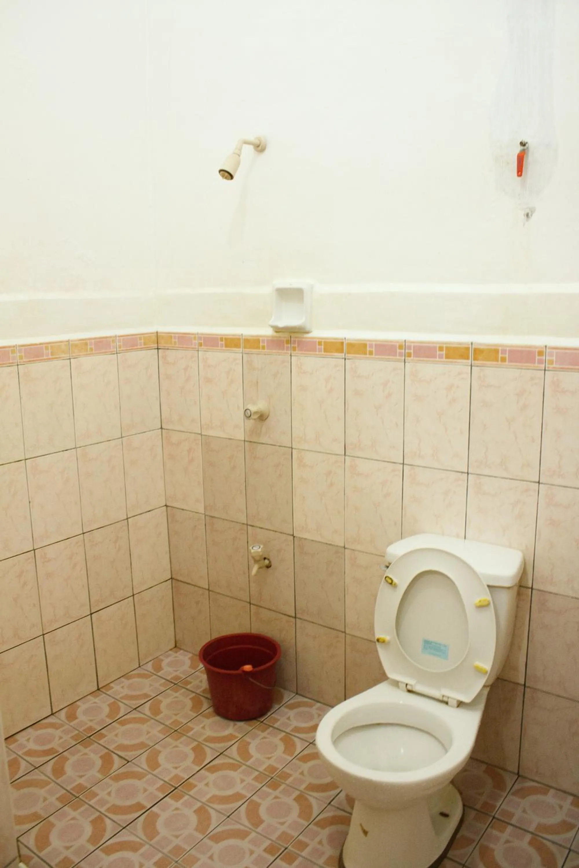 Toilet in GV Hotel - Baybay