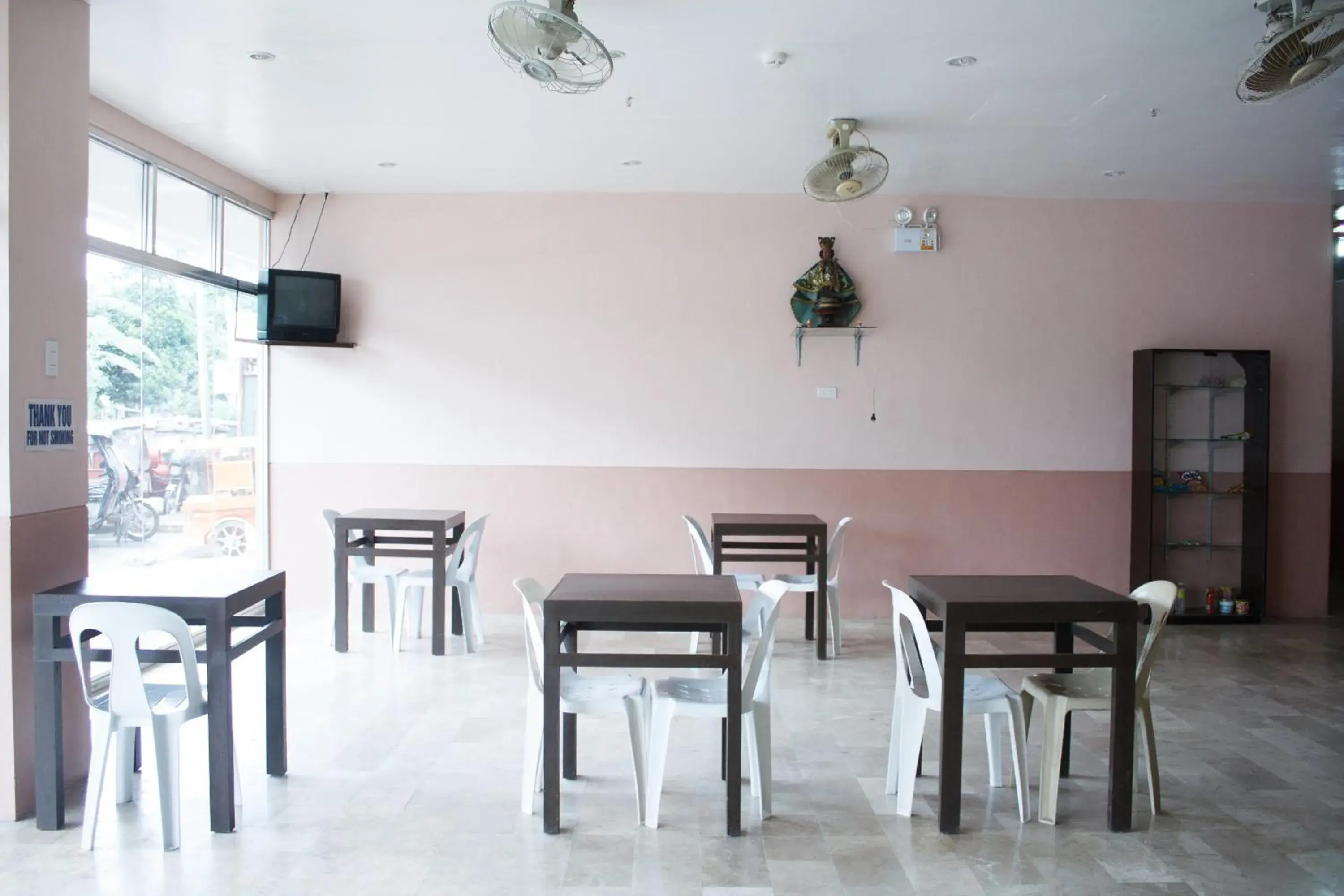 Restaurant/places to eat in GV Hotel - Borongan Restaurant/places to eat in GV Hotel - Borongan