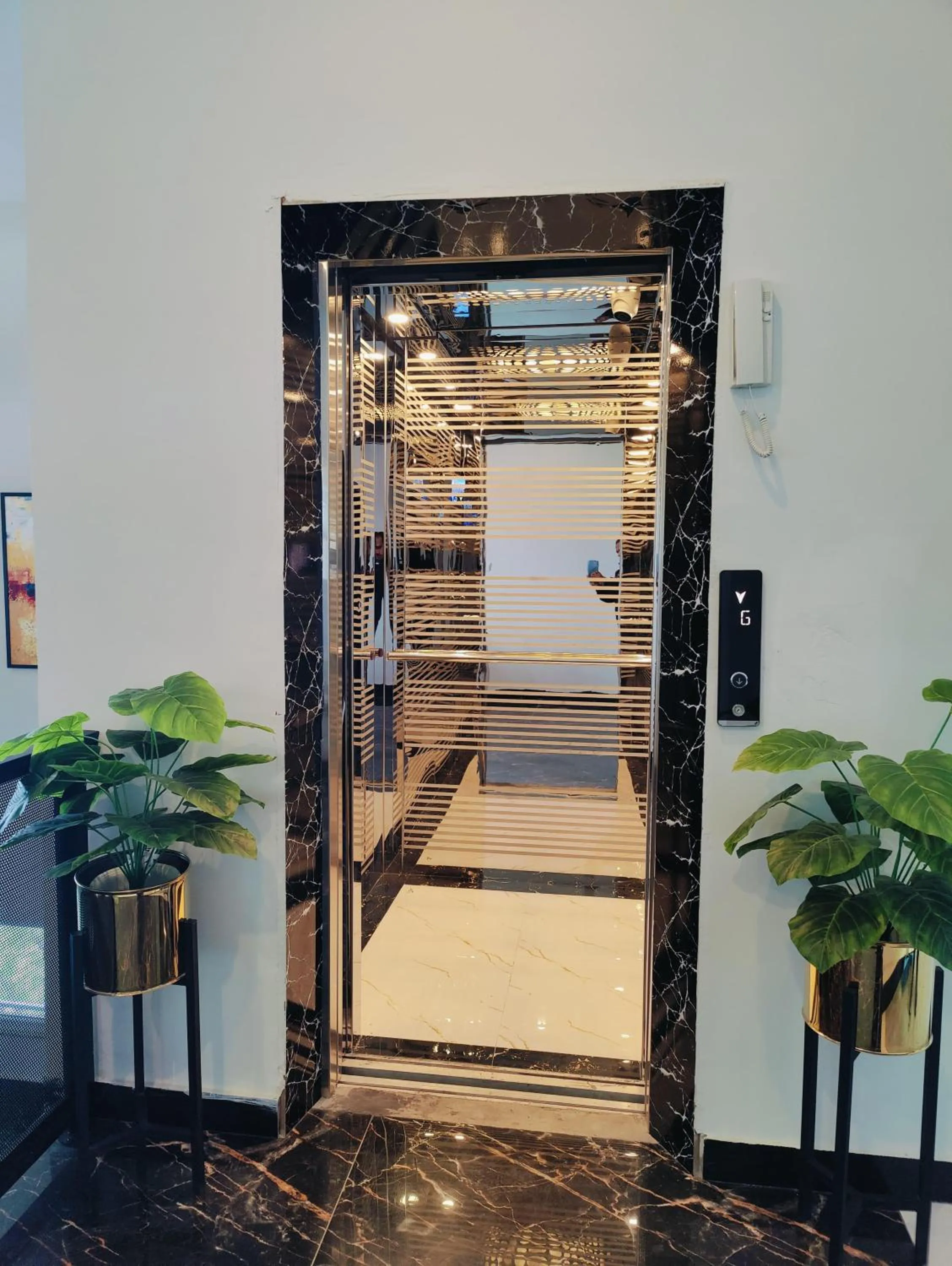 acessibility in Sky Lodge Hotel