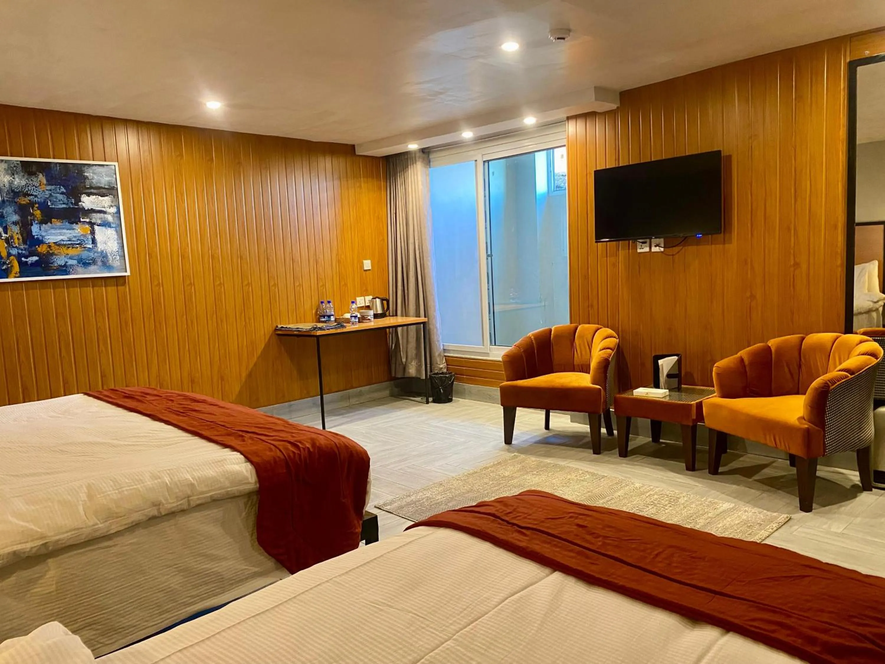 Photo of the whole room in Sky Lodge Hotel