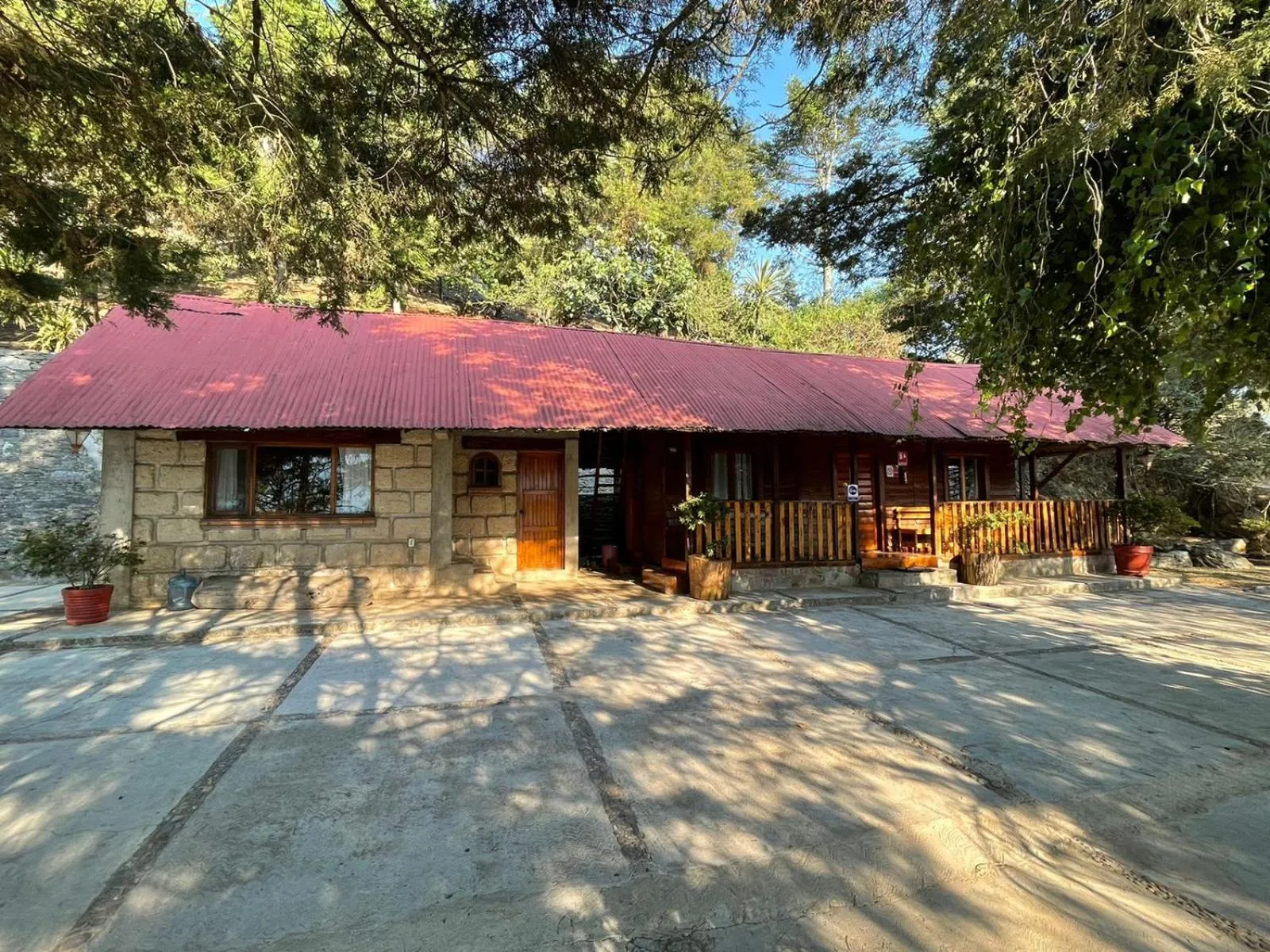 Property building in Cabañas 5 Pinos