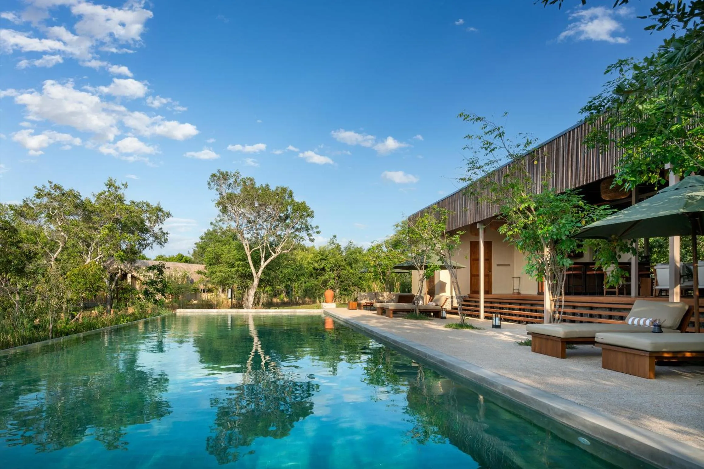 Swimming pool in Taru Villas Villu - Wilpattu