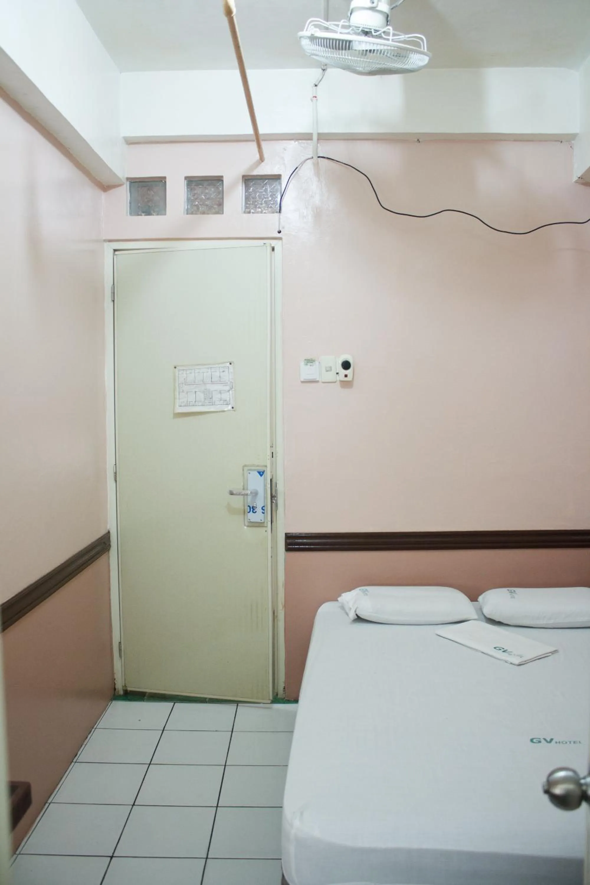 Bed in GV Hotel - Catarman