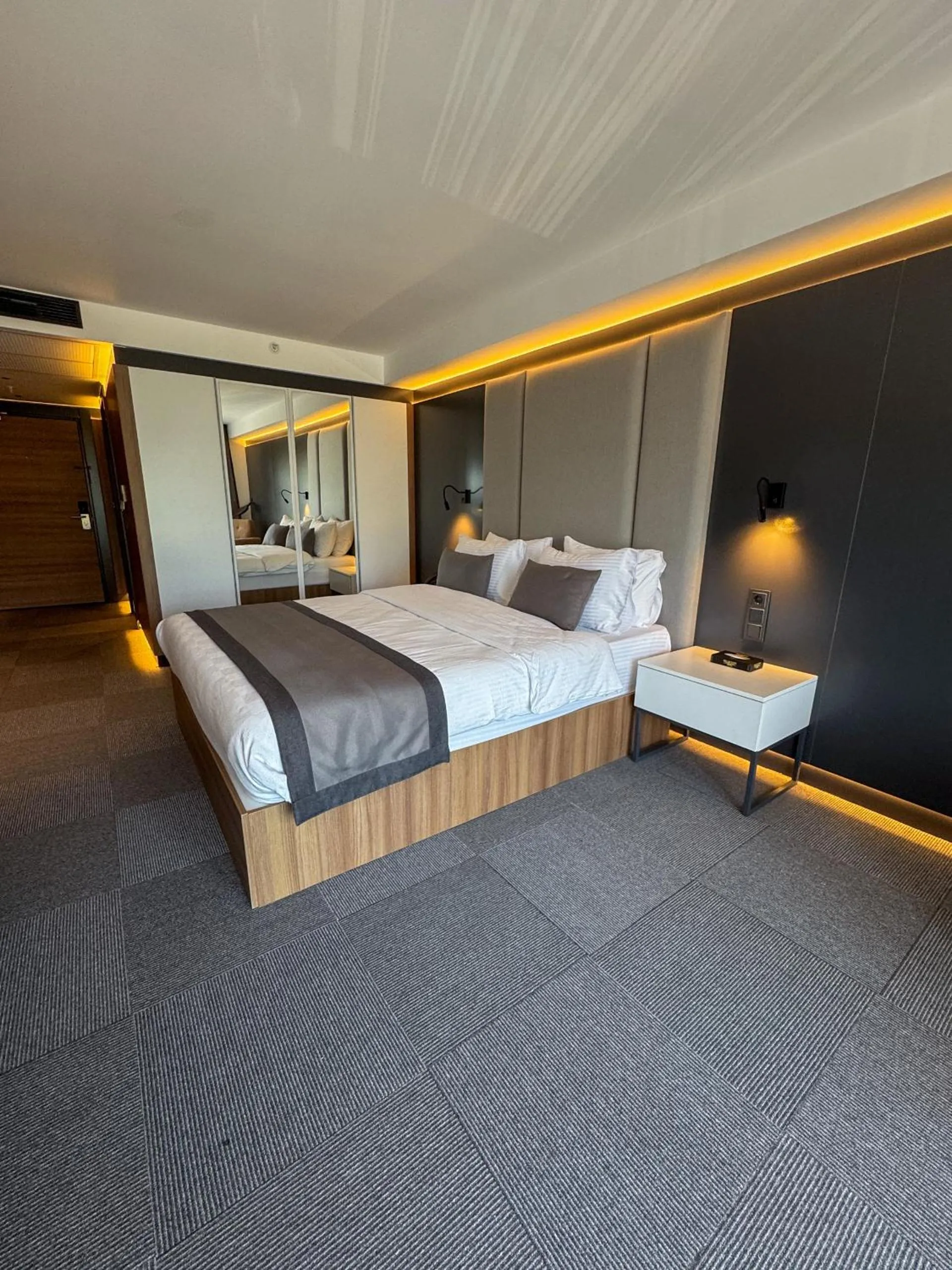 Bed in Sera Lake Center Hotel