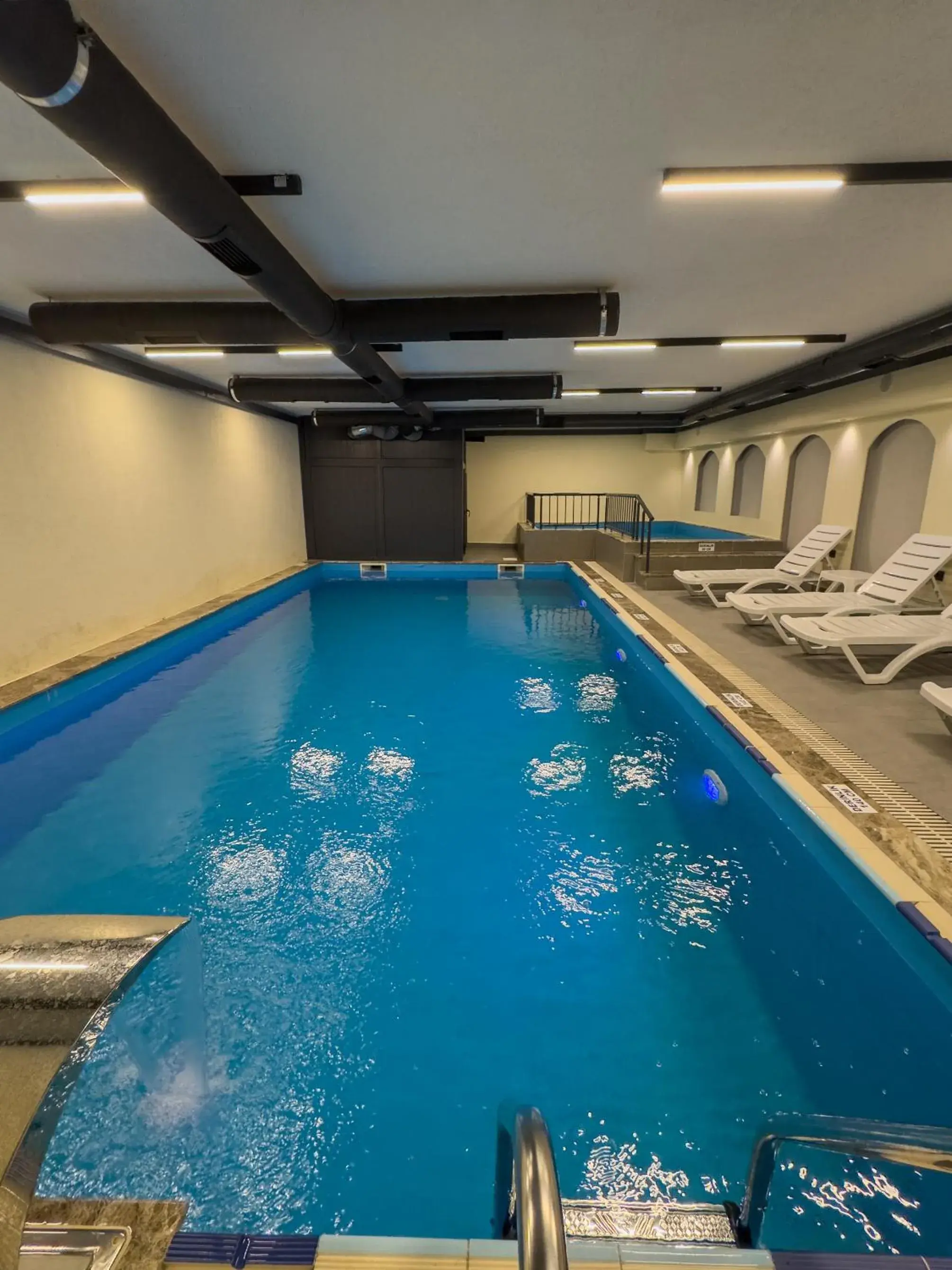 Swimming pool in Sera Lake Center Hotel Swimming pool in Sera Lake Center Hotel