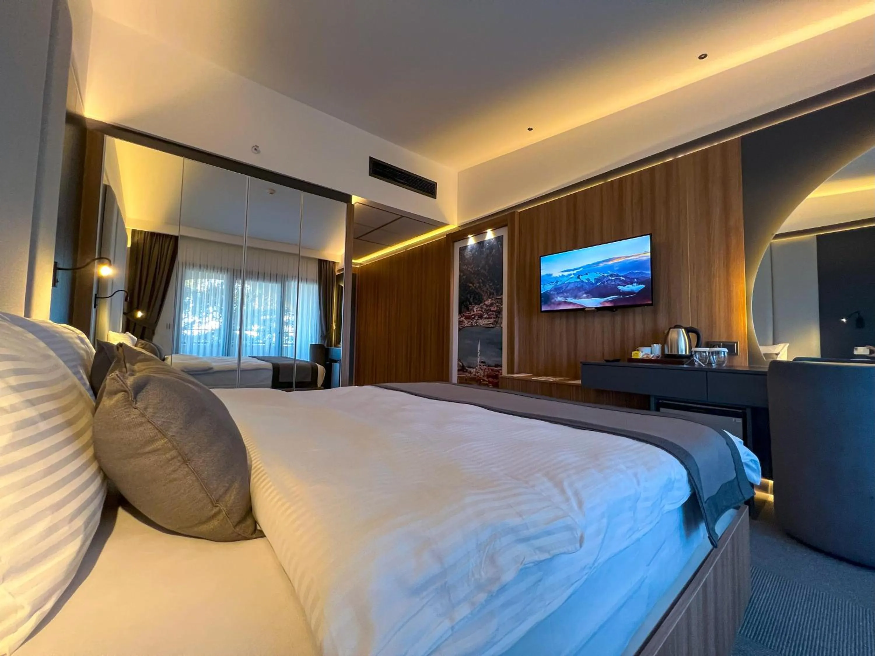 Bed in Sera Lake Center Hotel