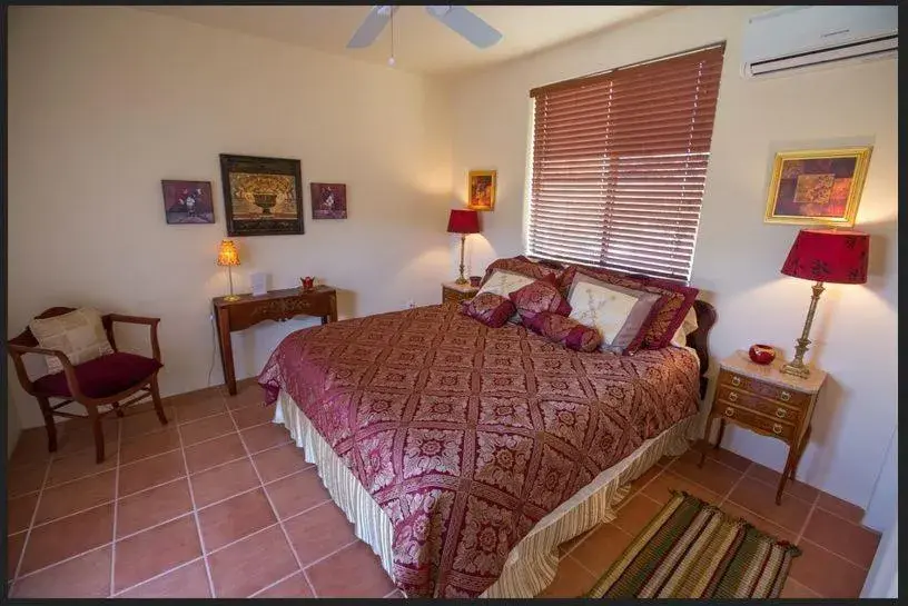 King Room in Turtle Back Mesa Bed and Breakfast King Room in Turtle Back Mesa Bed and Breakfast