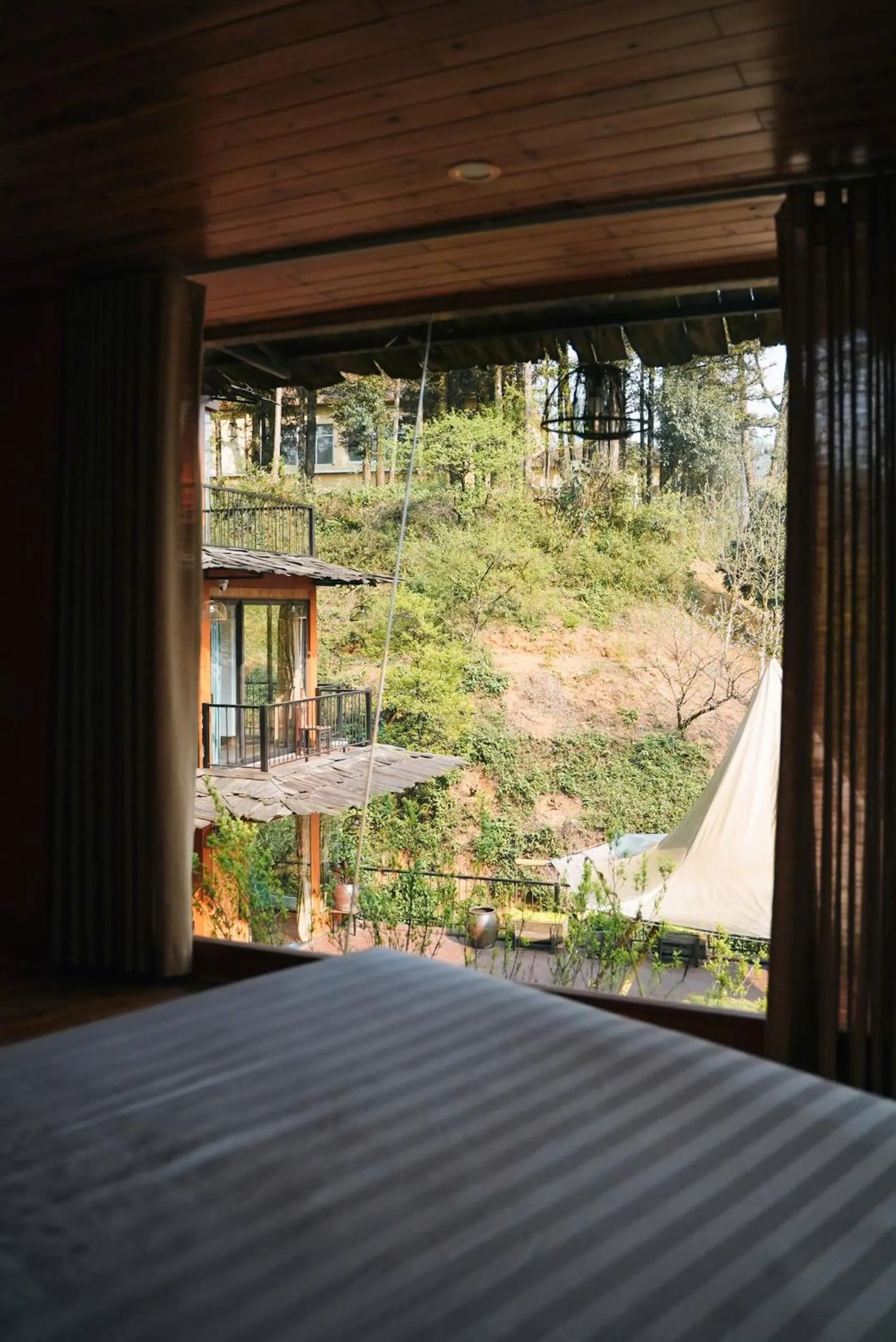 Day, Bed in Sapa Chill Retreat