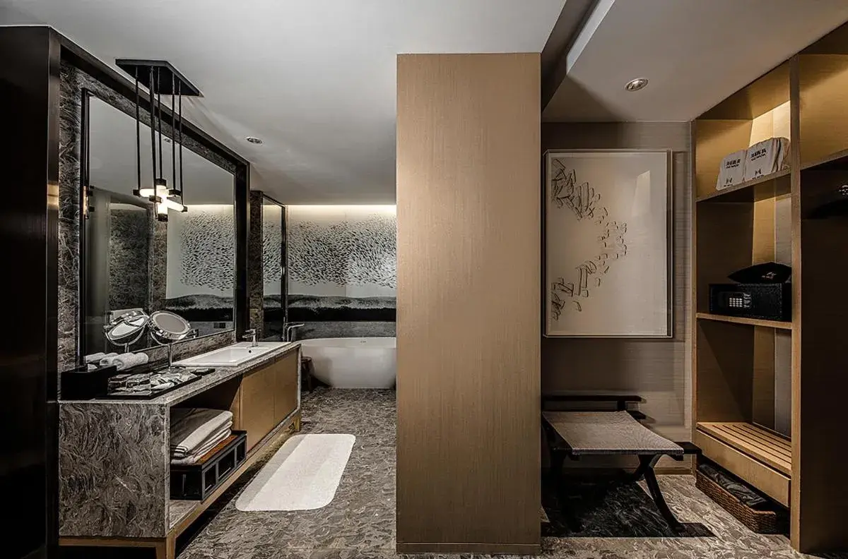 Deluxe Suite in Shenzhen Hui Hotel (Huaqiang NorthBusiness Zone) Deluxe Suite in Shenzhen Hui Hotel (Huaqiang NorthBusiness Zone)