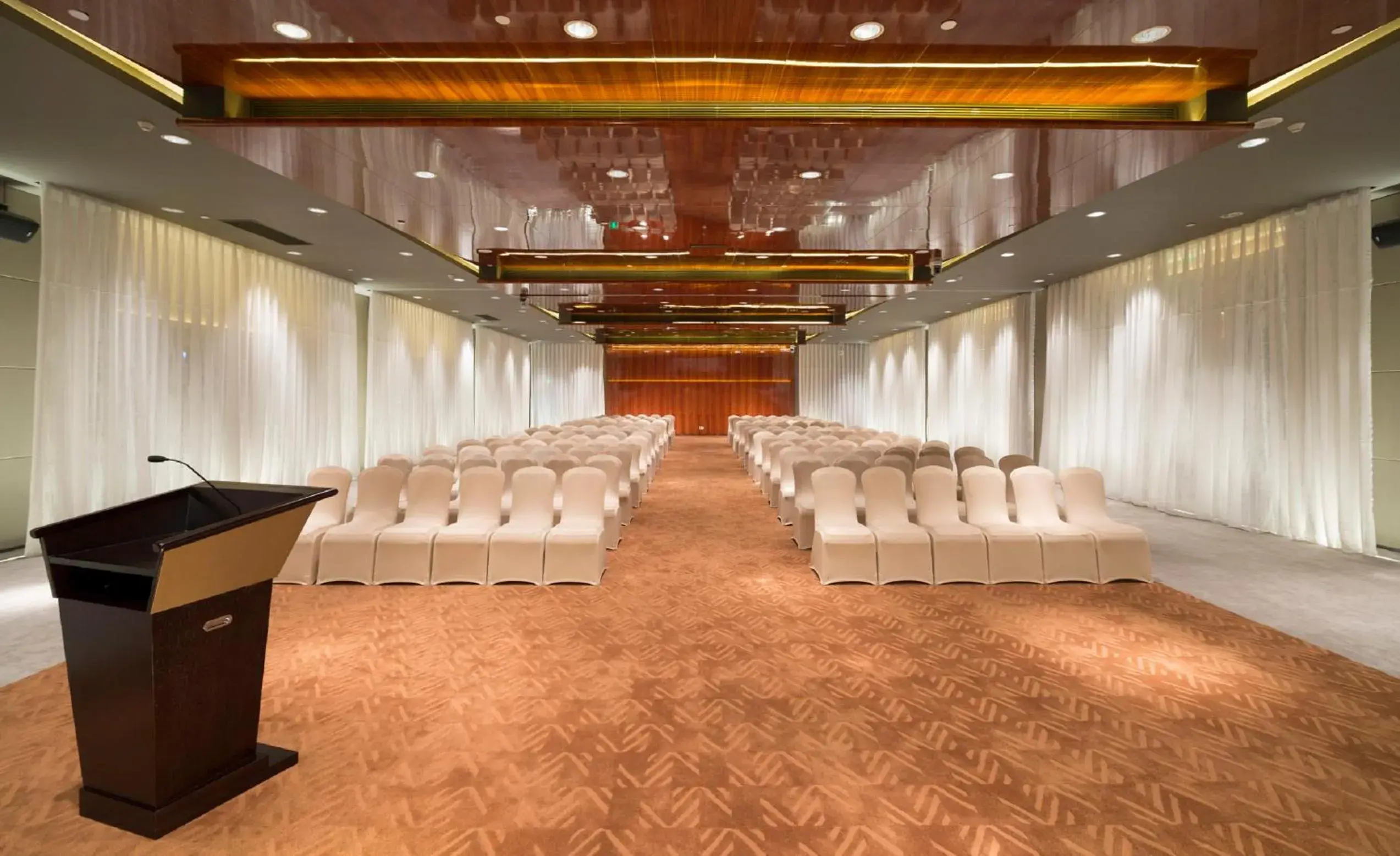 Business facilities in Shenzhen Hui Hotel (Huaqiang NorthBusiness Zone) Business facilities in Shenzhen Hui Hotel (Huaqiang NorthBusiness Zone)