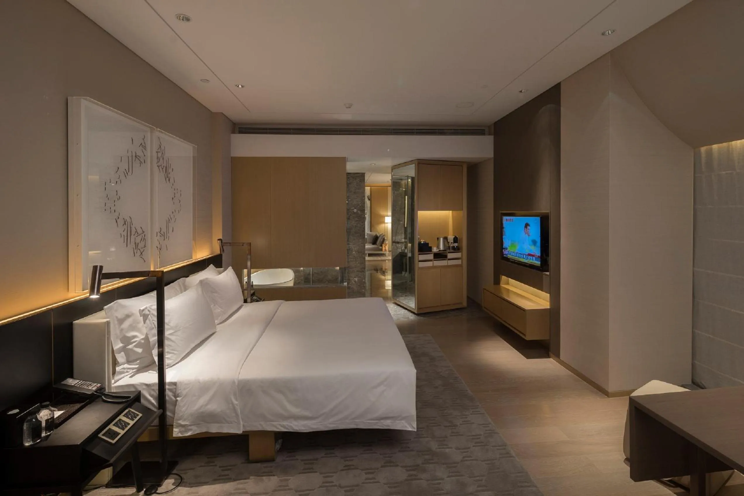 Bedroom, Bed in Shenzhen Hui Hotel (Huaqiang NorthBusiness Zone)