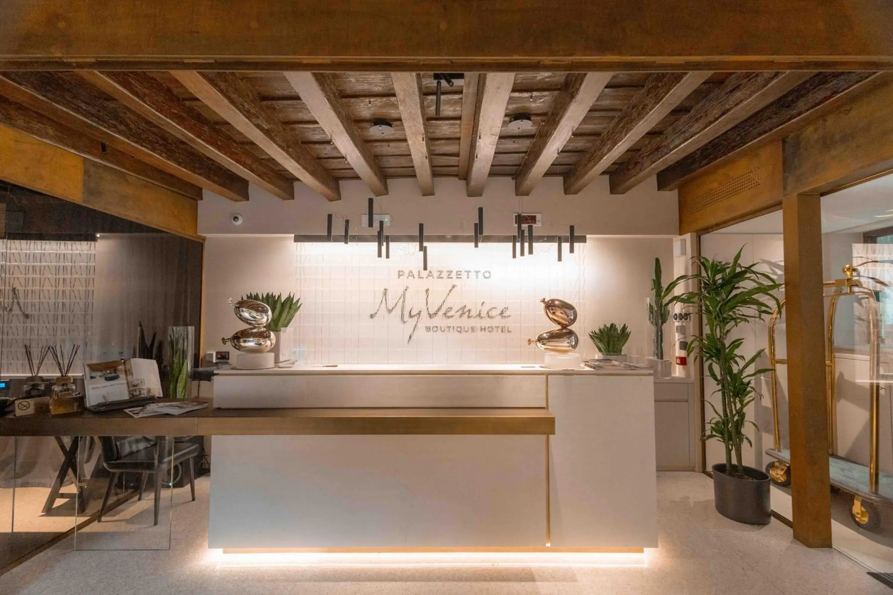 Lobby or reception in Palazzetto MyVenice Lobby or reception in Palazzetto MyVenice