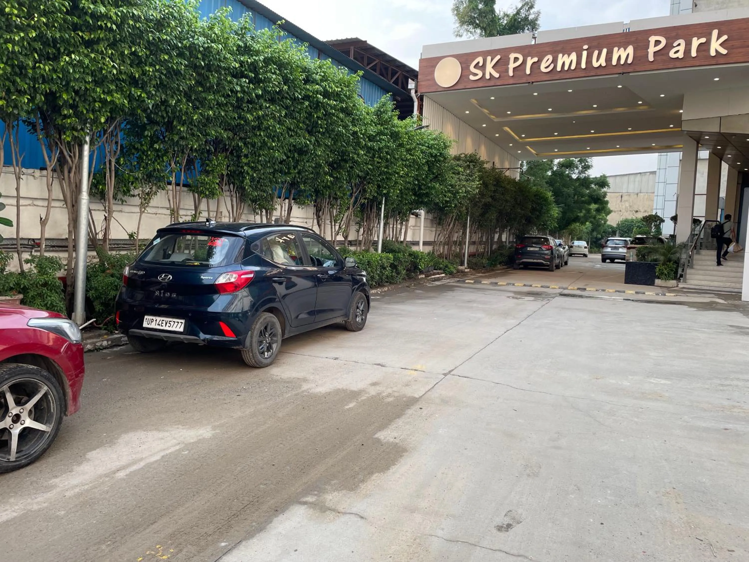 SK Premium Park, World Square Mall
