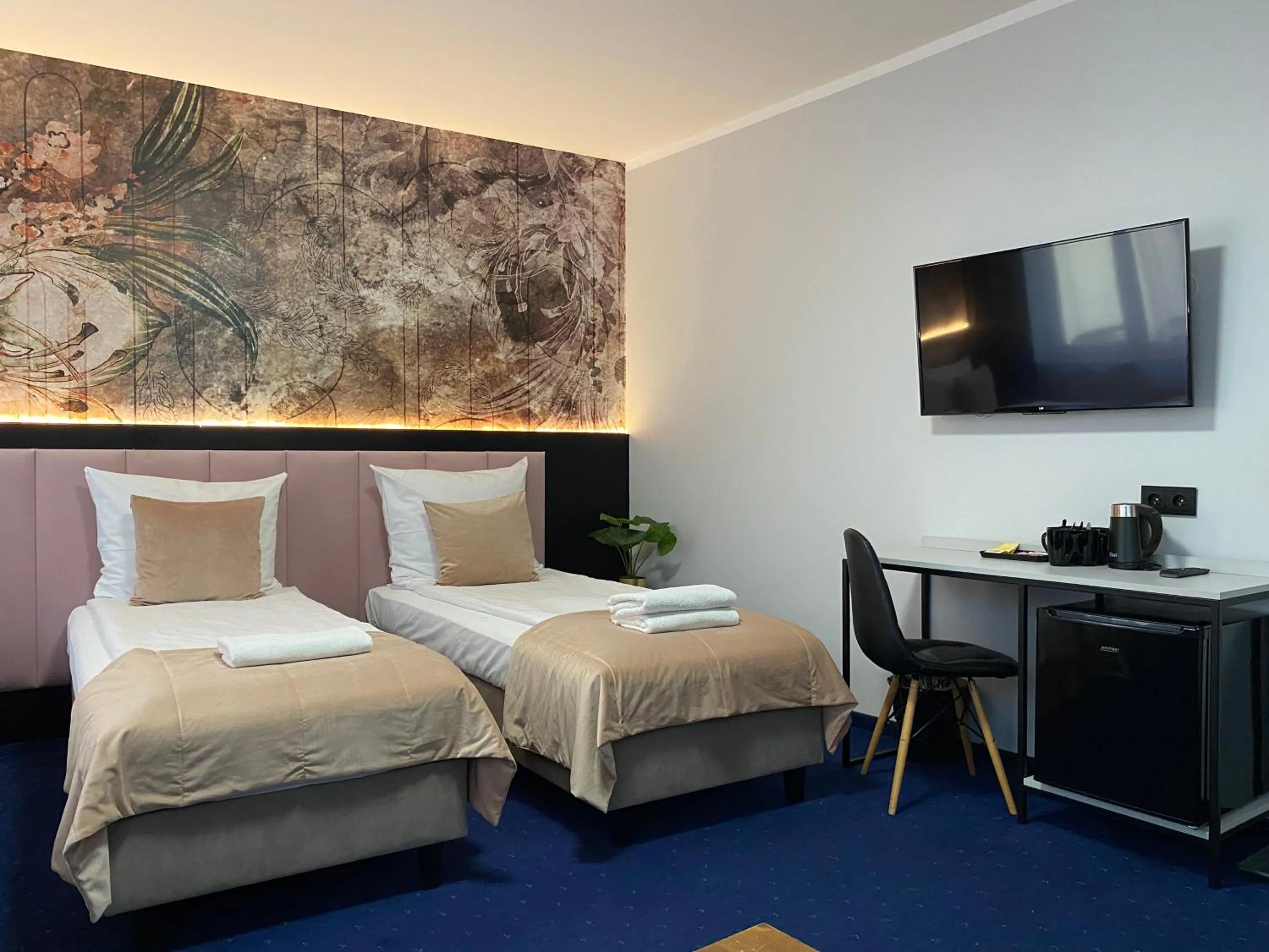 TV and multimedia, Bed in Cube House Aparthotel