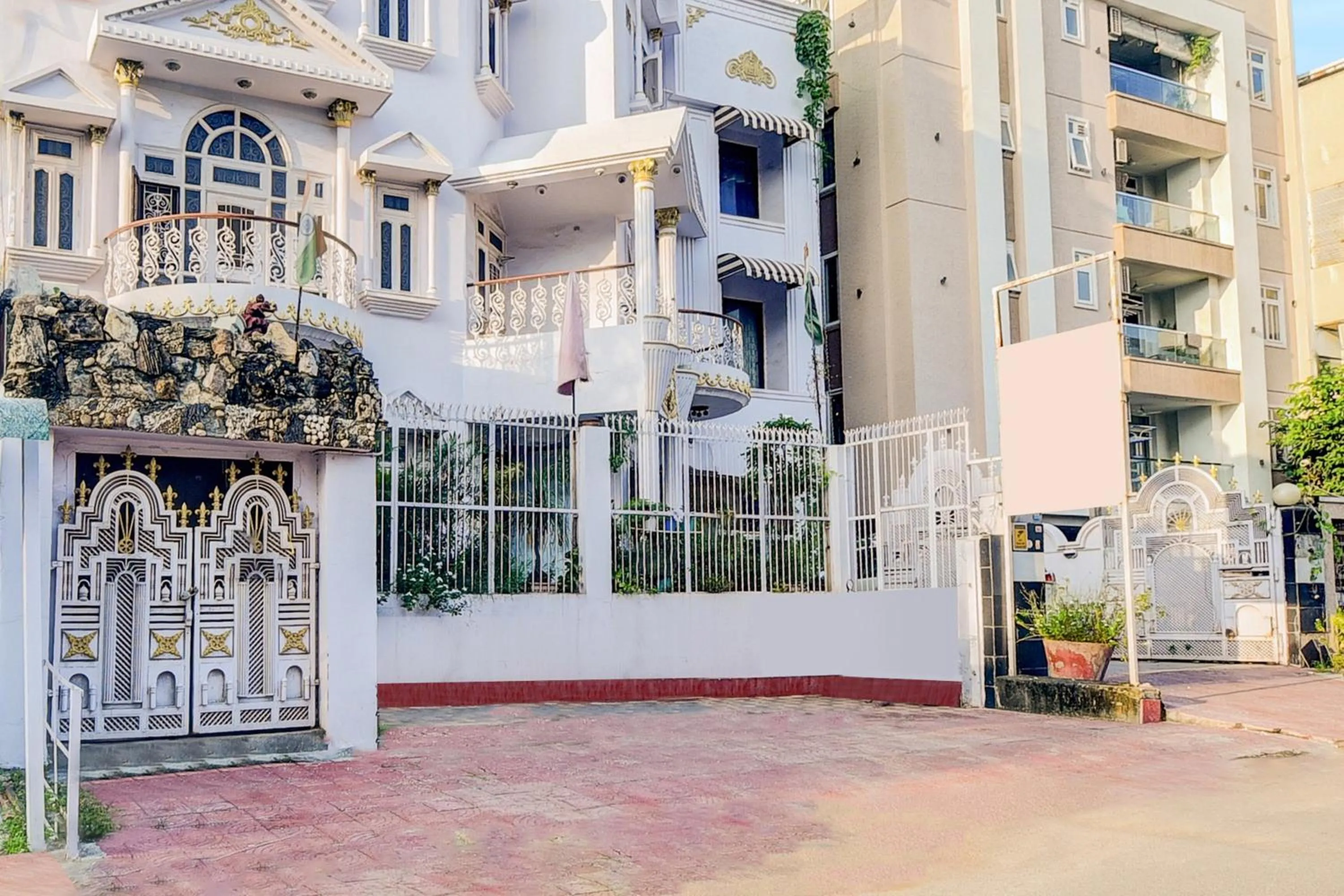 Facade/entrance in Collection O Raja Park Jaipur Formerly Maan Heritage