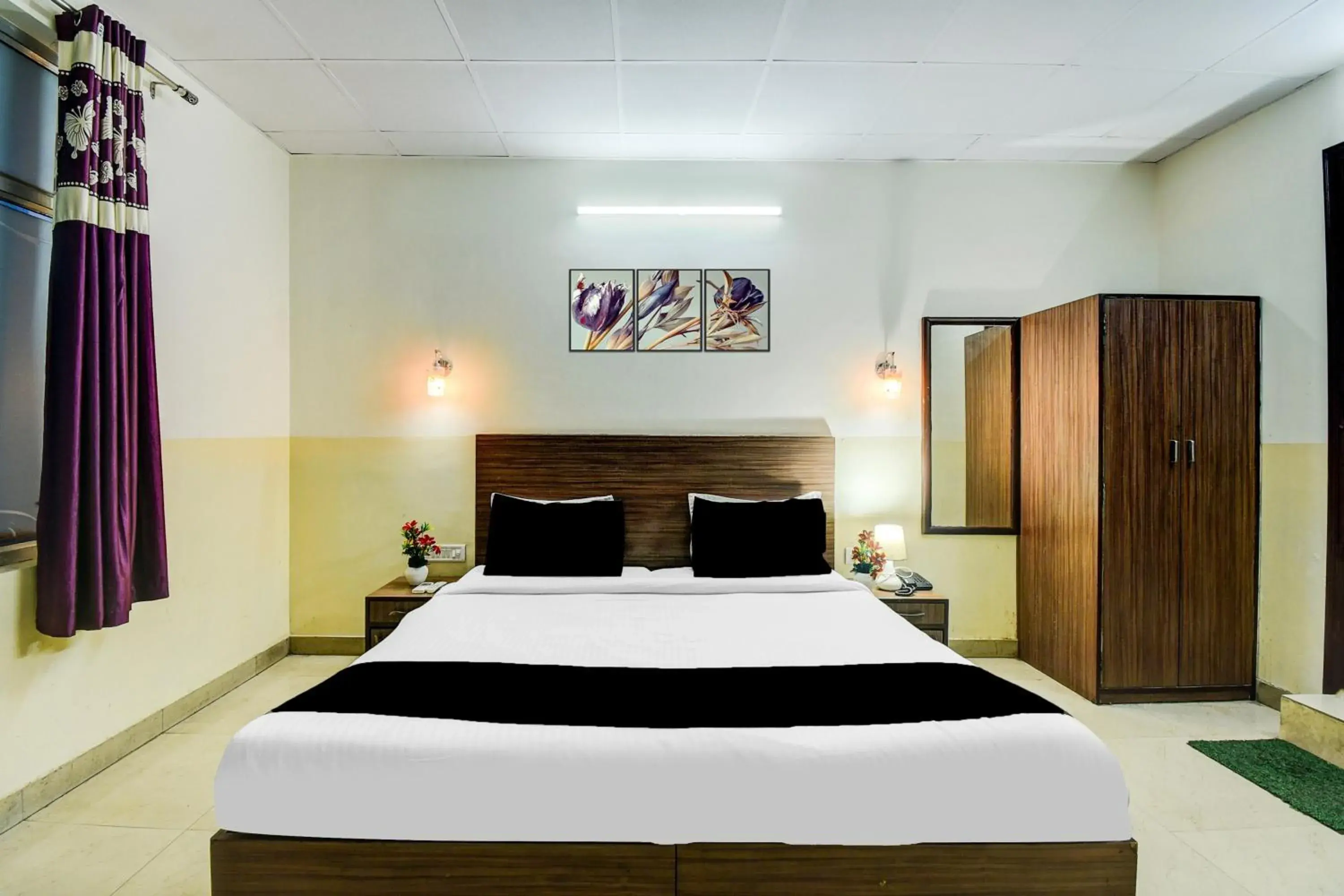 Classic Triple Room - single occupancy in Collection O Raja Park Jaipur Formerly Maan Heritage Classic Triple Room - single occupancy in Collection O Raja Park Jaipur Formerly Maan Heritage