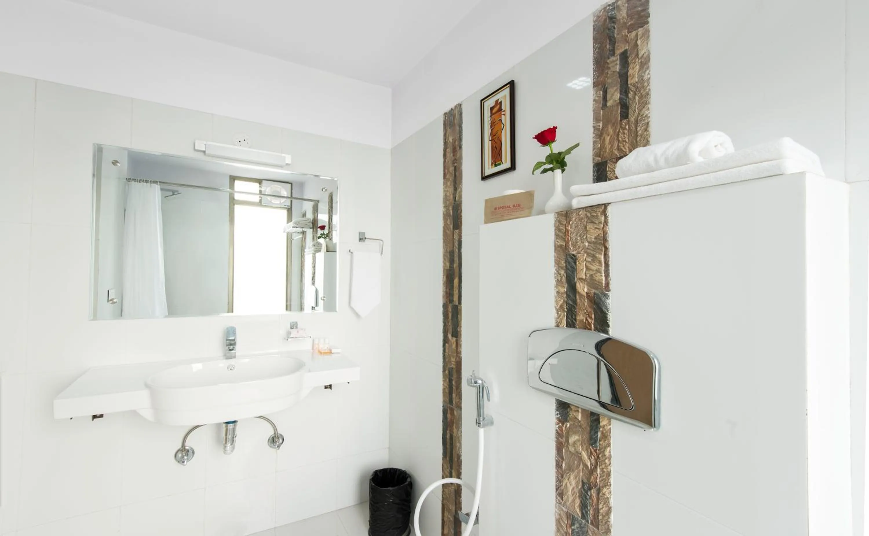 Bathroom in Hotel Yash Regency