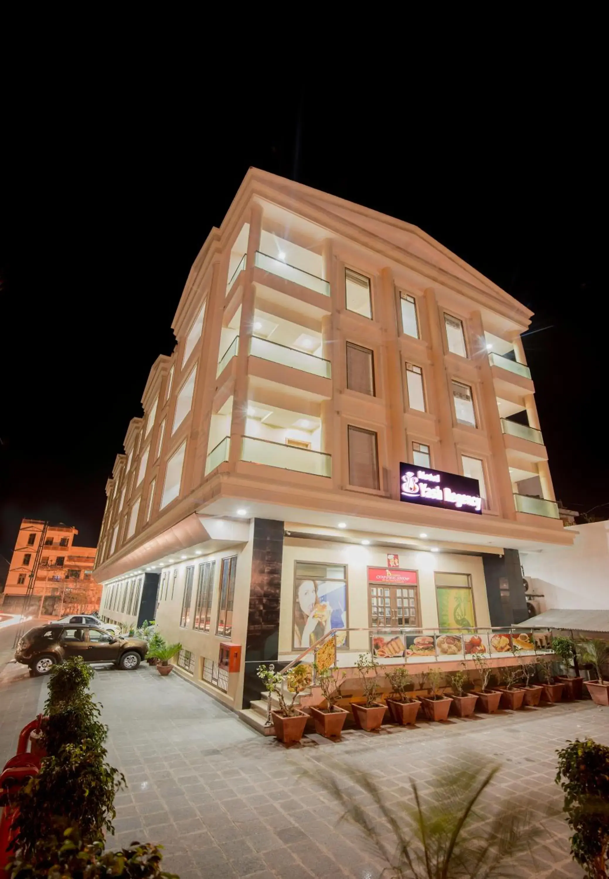 Property Building in Hotel Yash Regency Property Building in Hotel Yash Regency