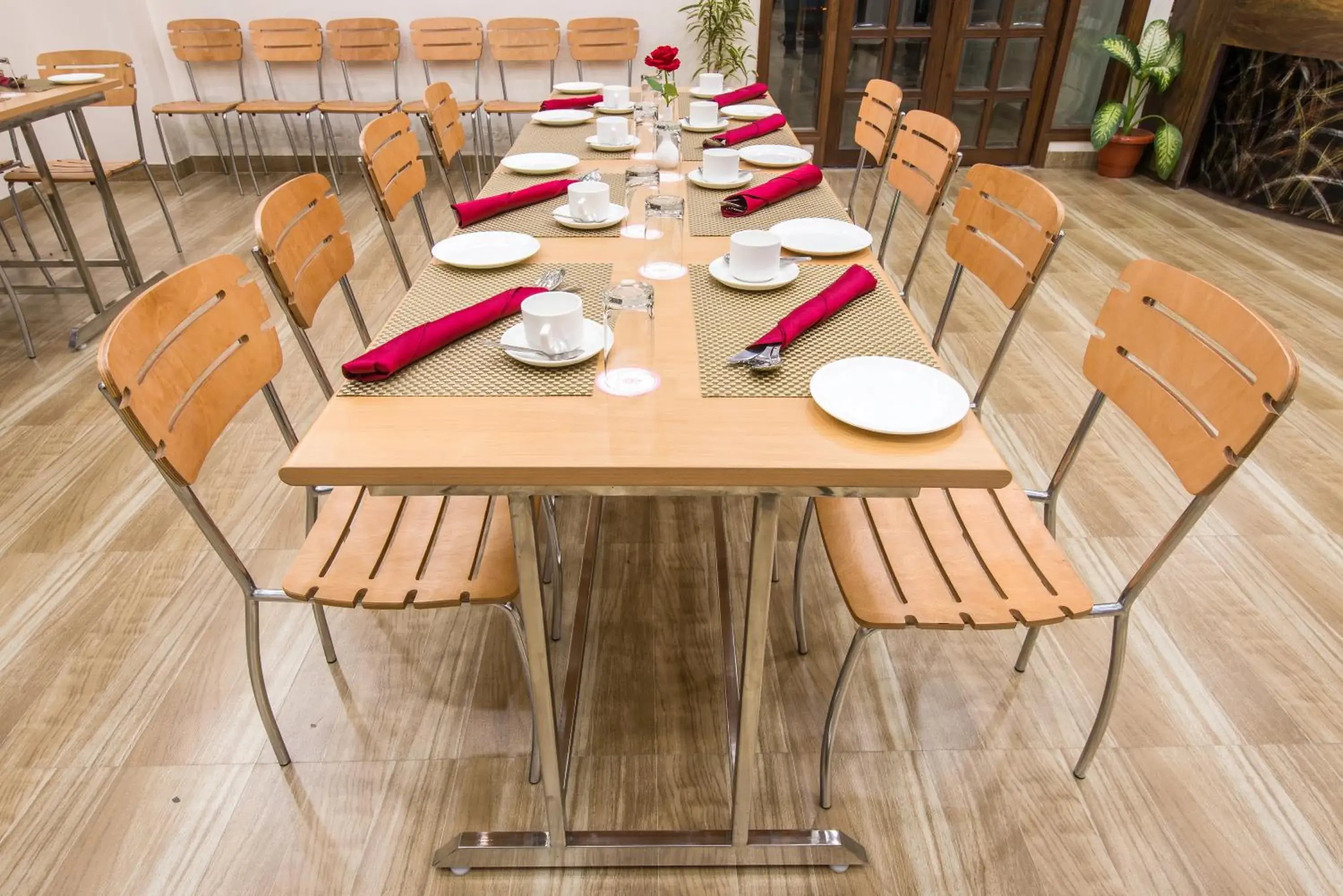 Restaurant/Places to Eat in Hotel Yash Regency Restaurant/Places to Eat in Hotel Yash Regency