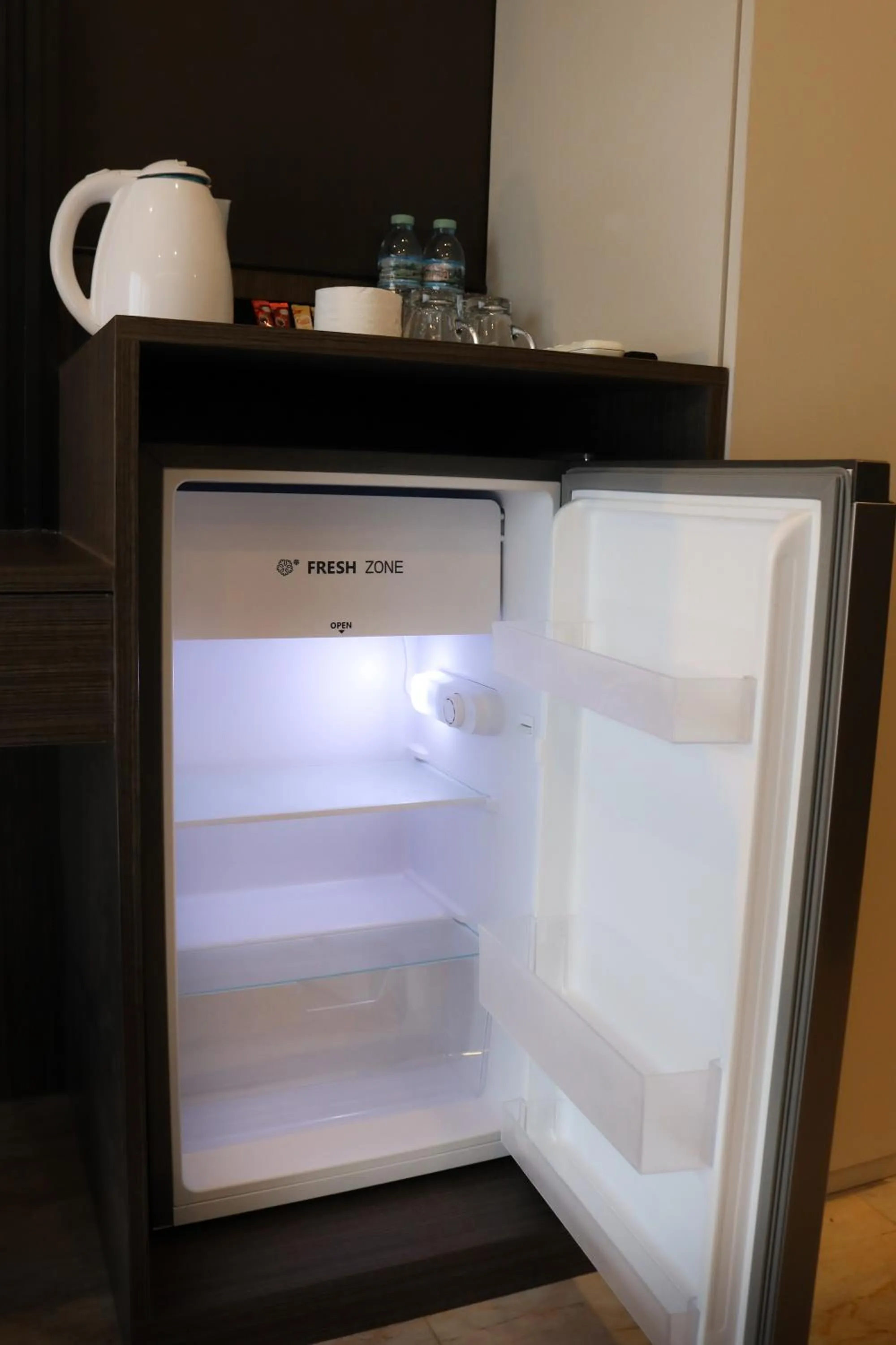 Coffee/tea facilities in Max Residence