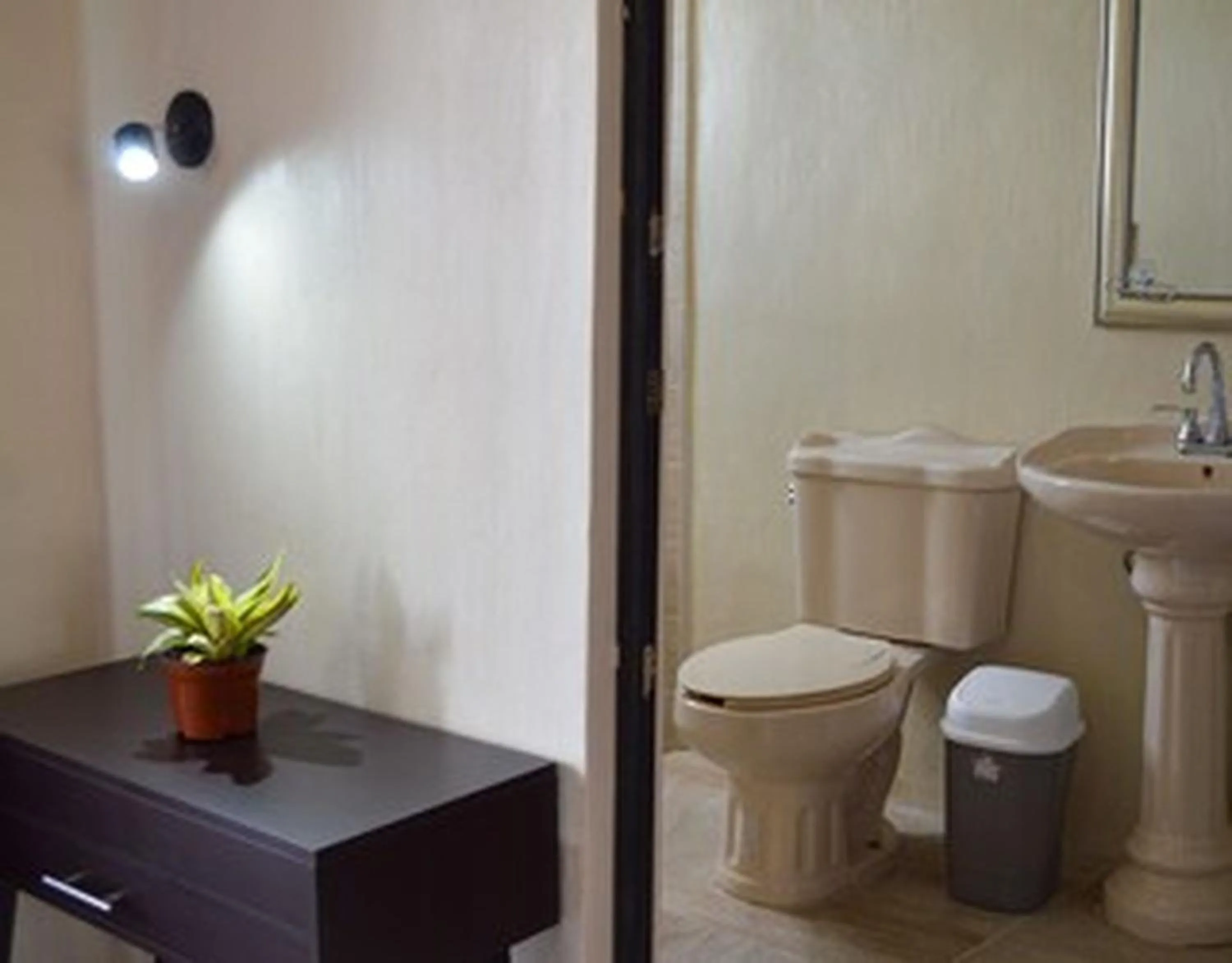 Bathroom in Capital O Casa Rotter