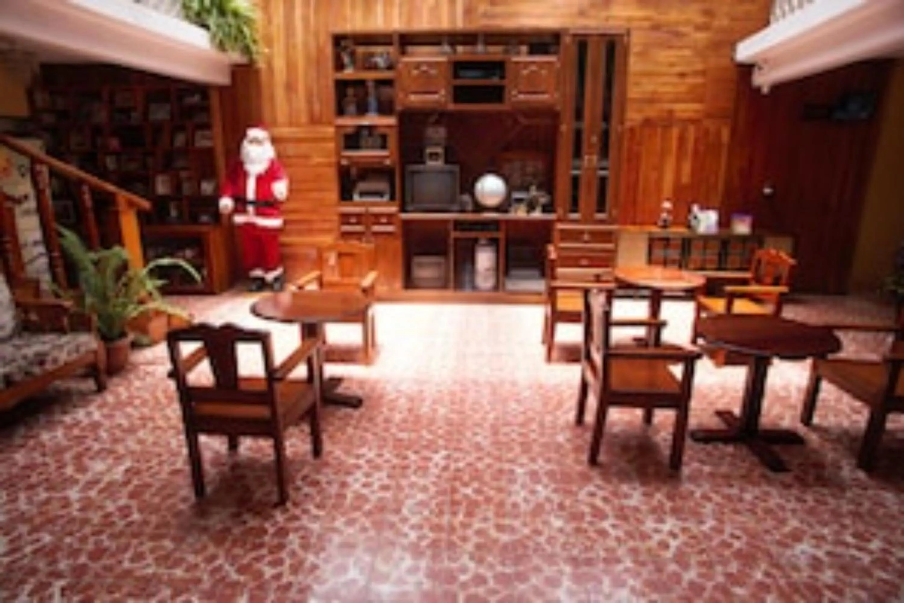 Restaurant/places to eat in Capital O Casa Rotter